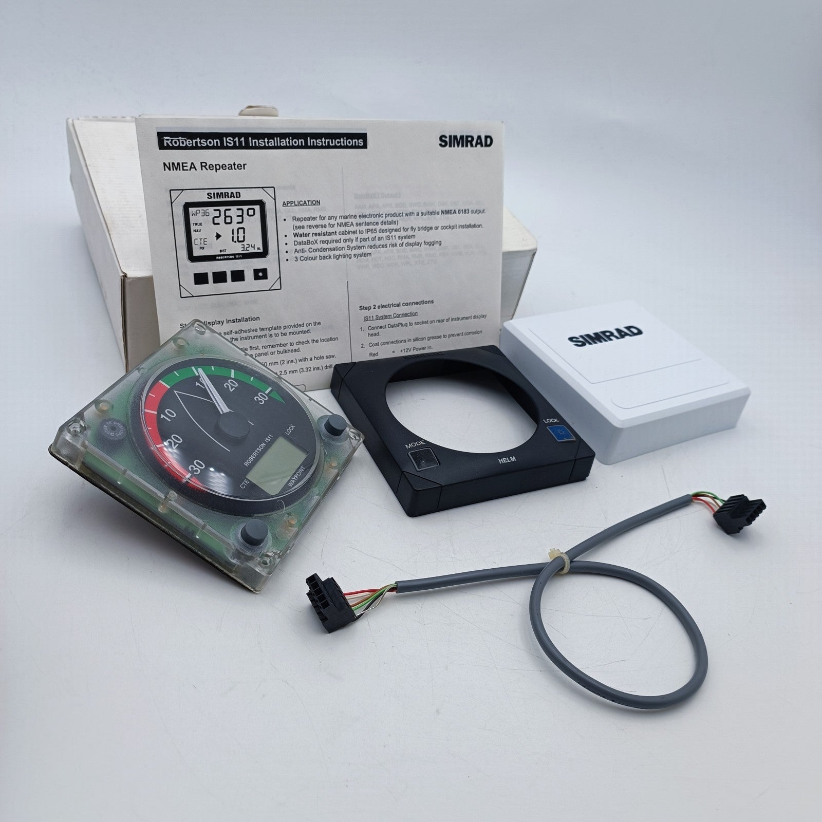 SIMRAD Robertson IS11 WAYPOINT HELM Instrument Display BRAND NEW f/ Autopilot4