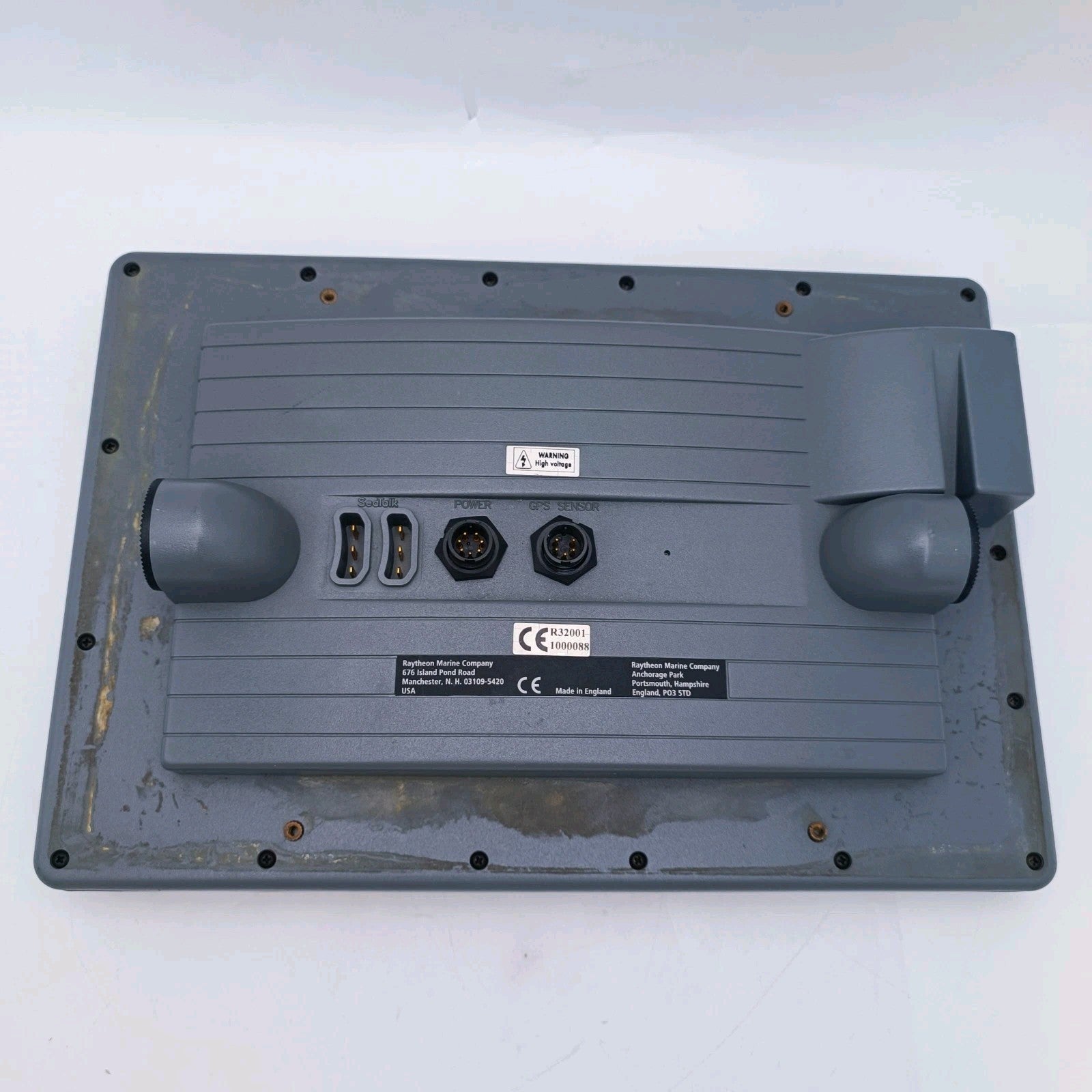 Raymarine Raytheon Raychart RC620 Plus 620  Navigator Chartplotter Radar R320014