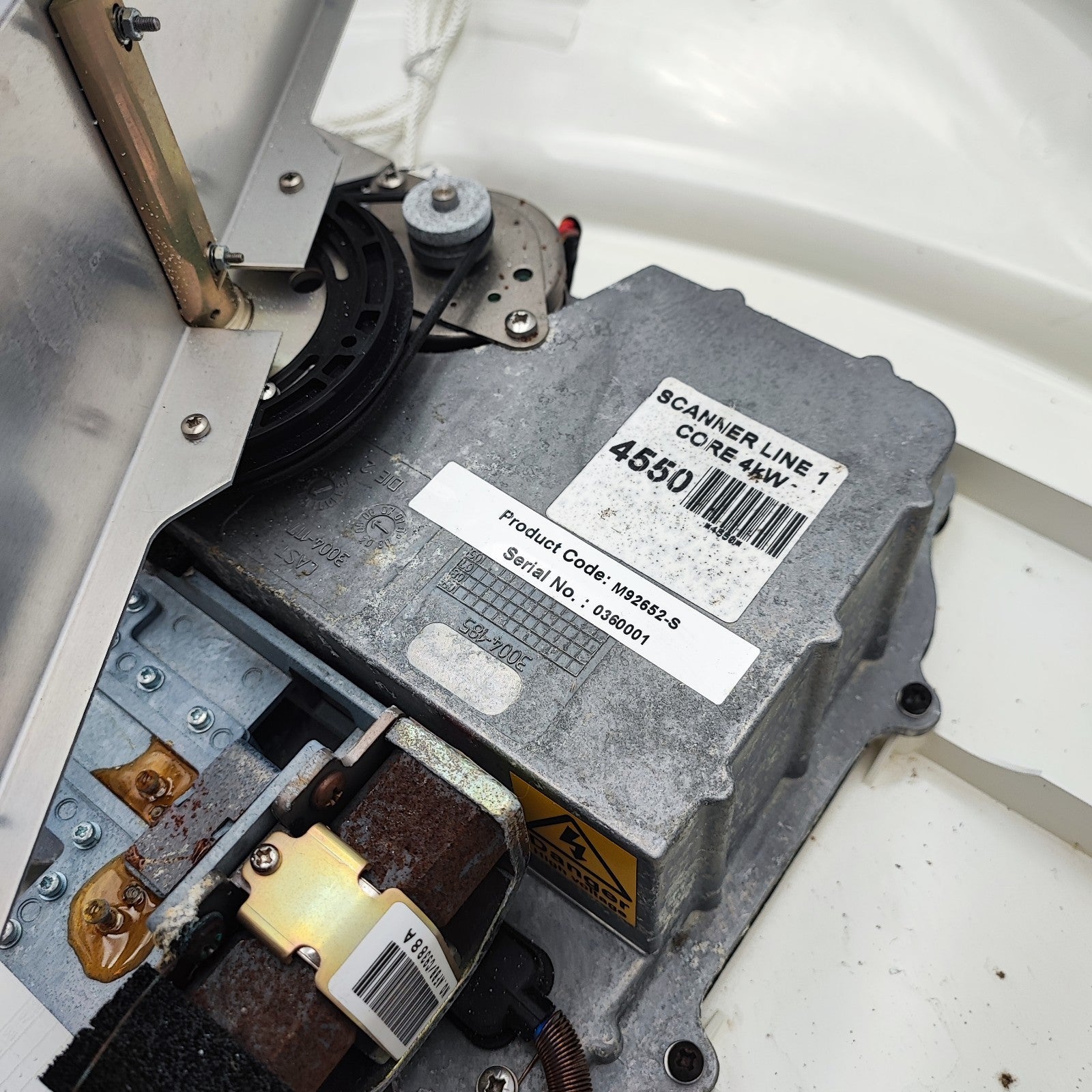 Raymarine Radar Dome Scanner M92652S 4kW Boat Marine Raytheon Navigation E12013