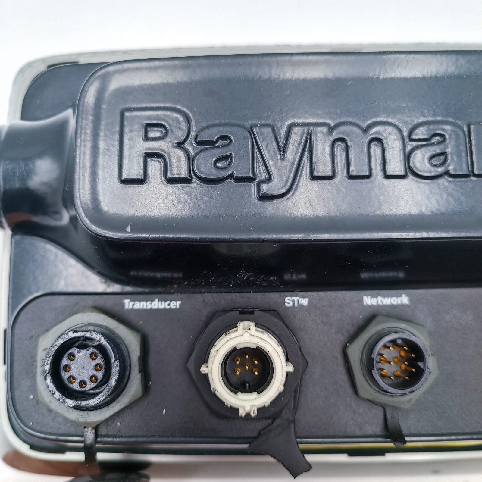 Raymarine e7 HybridTouch Chartplotter MFD Display E62355 SeaTalkNG GPS Radar2