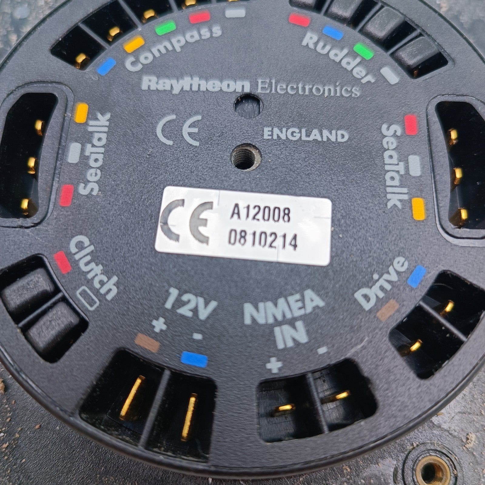 739892