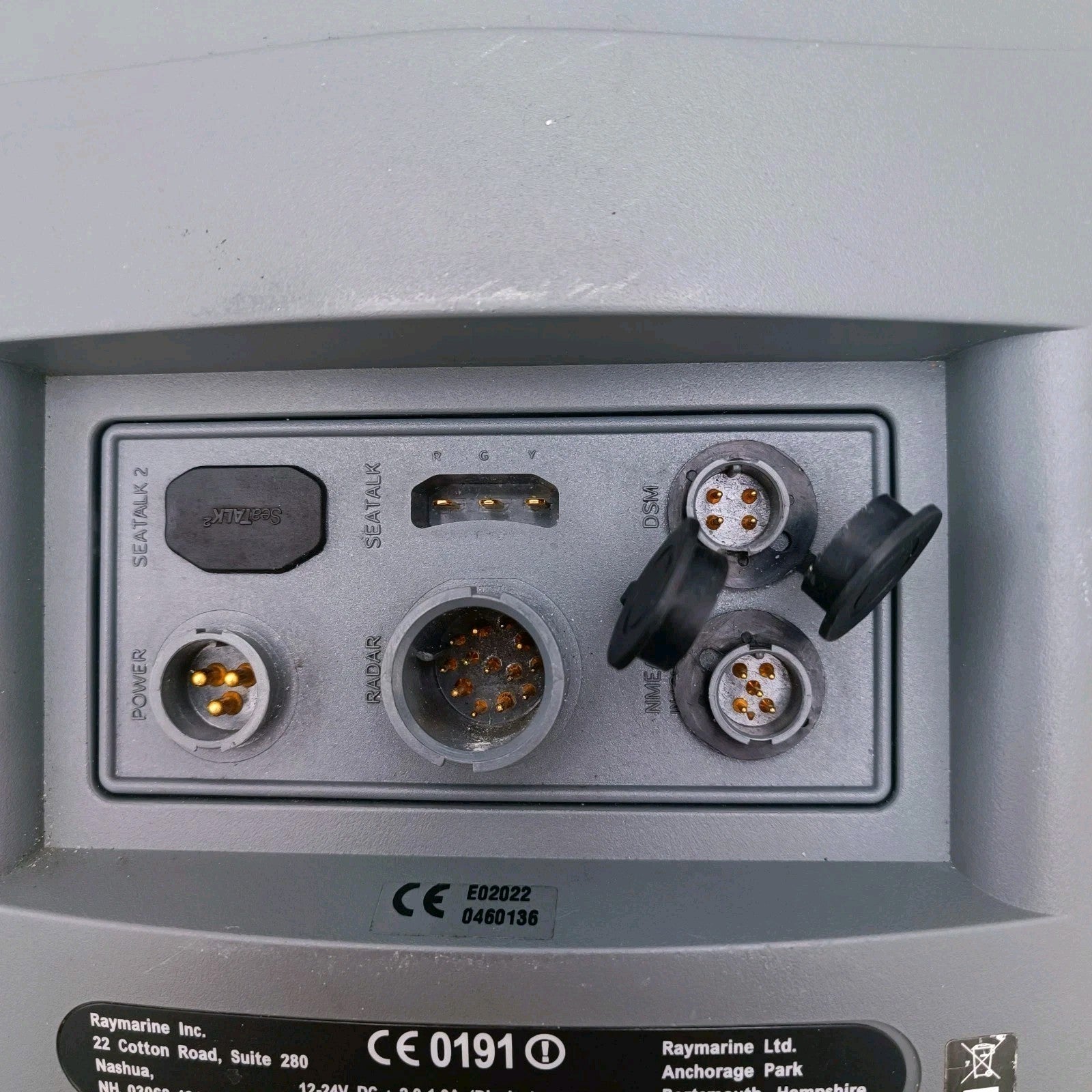 Raymarine C120 GPS Chartplotter E02022 Radar MultiFunction Legacy Display MFD7