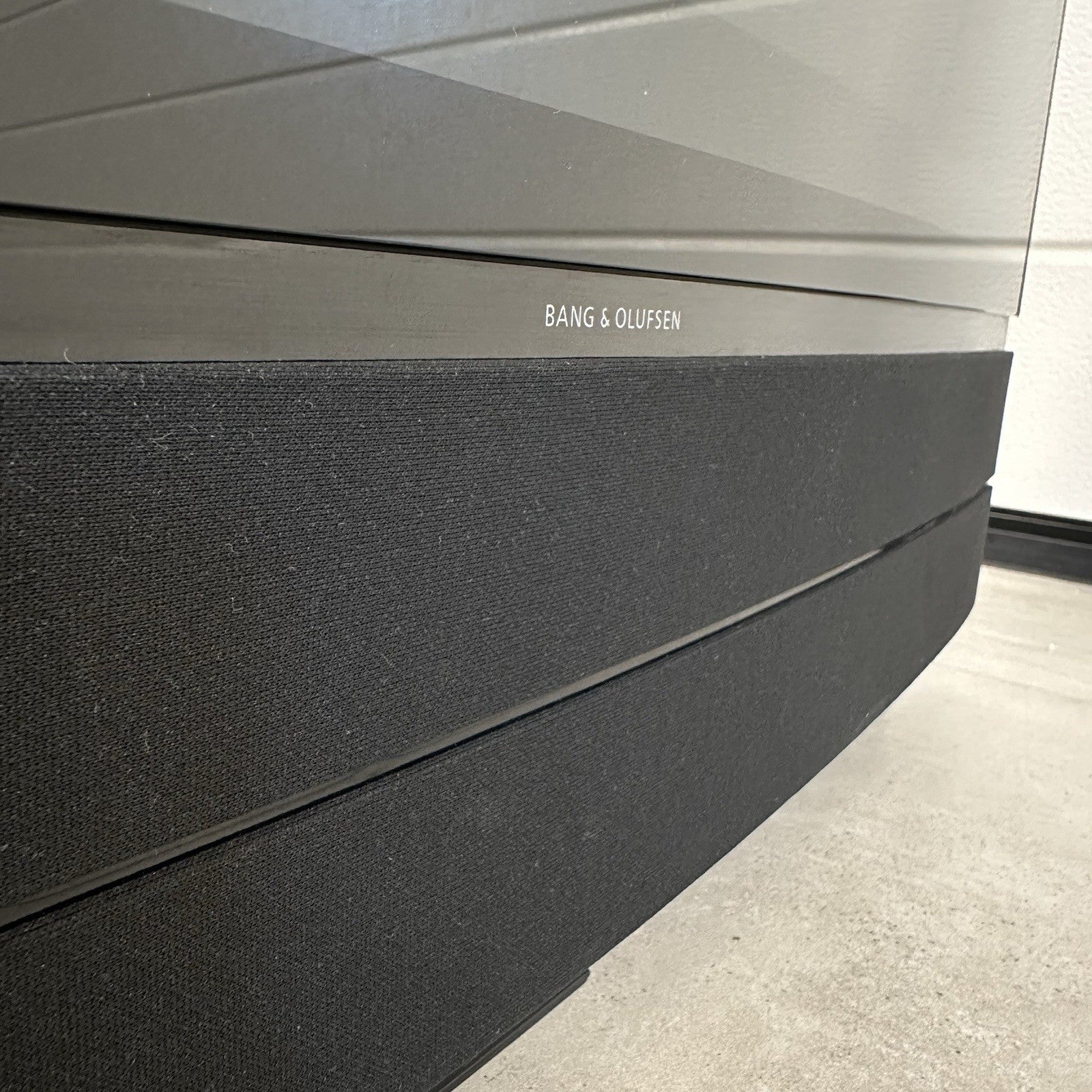 Bang & Olufsen BEOVISION MX 8000 28” Vintage Gaming CRT TV MX8000 2 SCART AV3