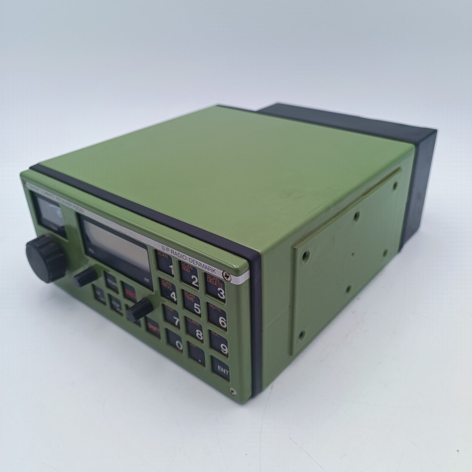 SAILOR Compact Receiver R2022 Marine SSB Duplex Communication Receiver - FM / AM5