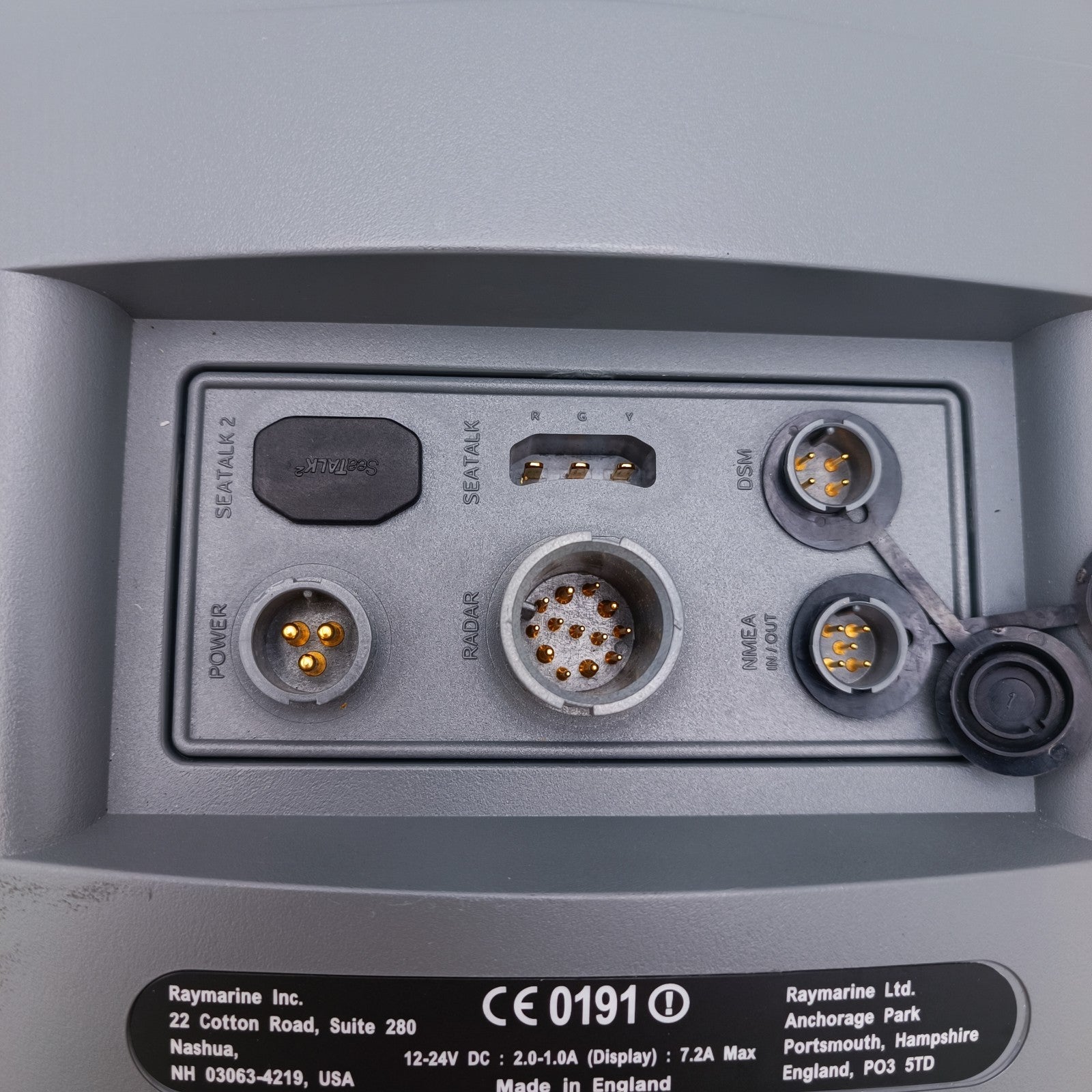 Raymarine C120 MFD GPS Chartplotter Radar MultiFunction Display Navionics8