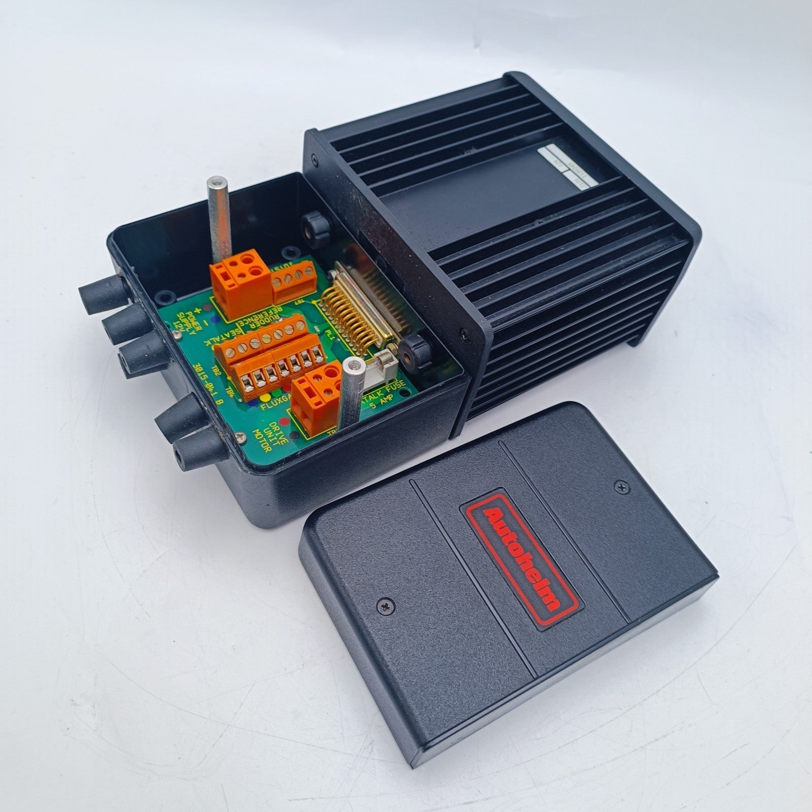 AUTOHELM ST6000 ST7000 Marine Autopilot Course Computer Z049 Z121 12V REFURB!1