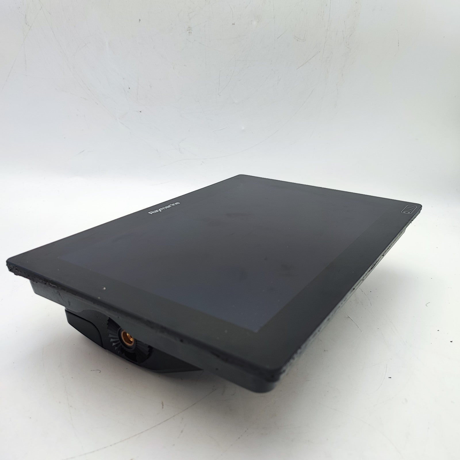 Raymarine E70368 Axiom 12 Marine 12” Multifunction Display Chartplotter Radar3