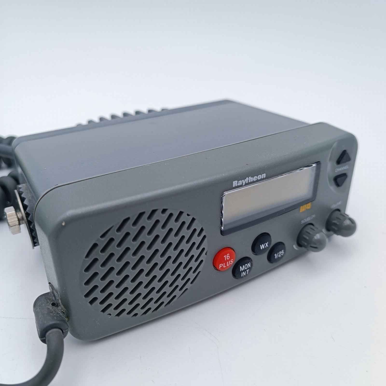 Raytheon Ray 45 RAY45 Marine VHF Radio 1/25W Transceiver w/ Hand Microphone12