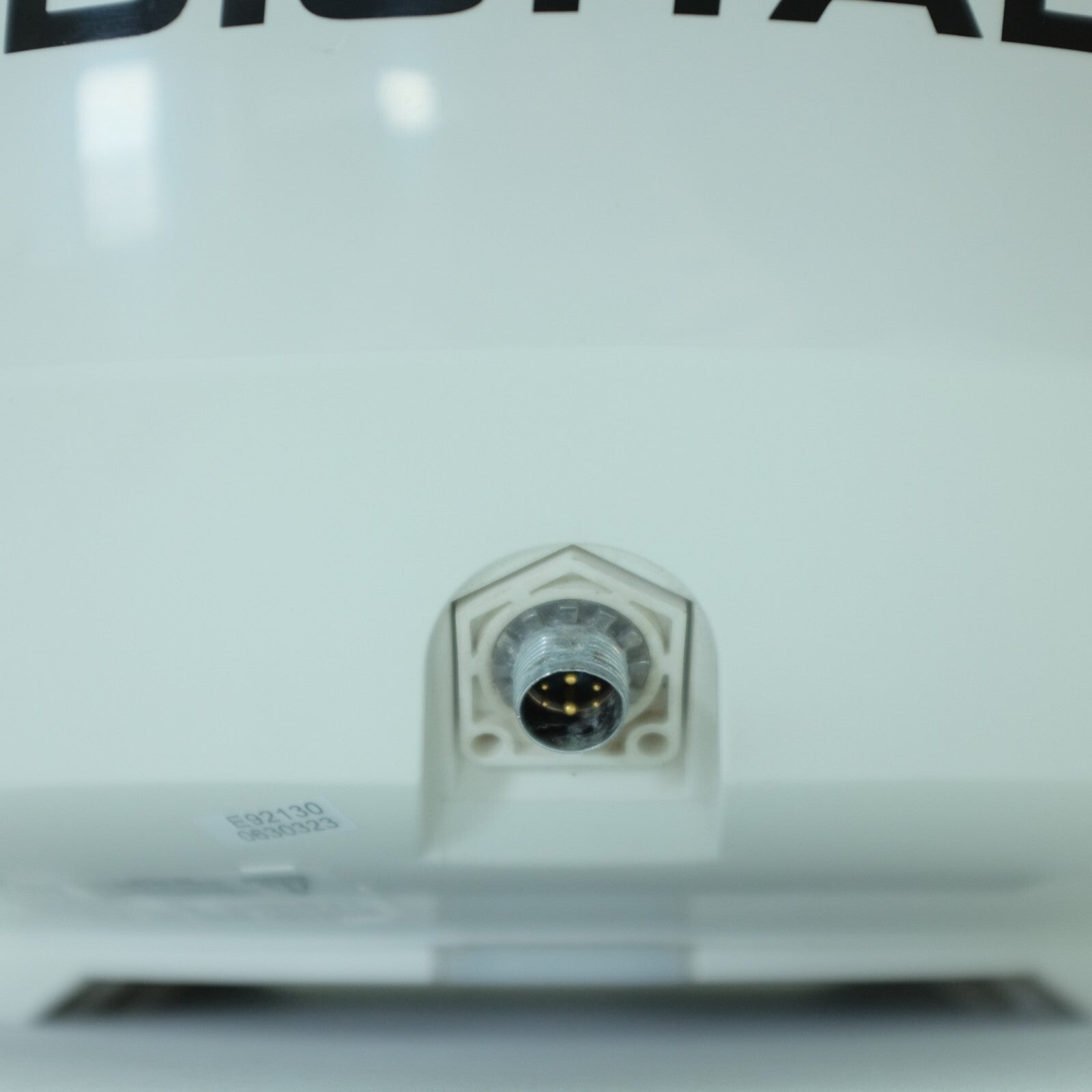 Raymarine RD418D 4KW 18'' Digital Radar Radome Scanner E92130 Low h Magnetron7