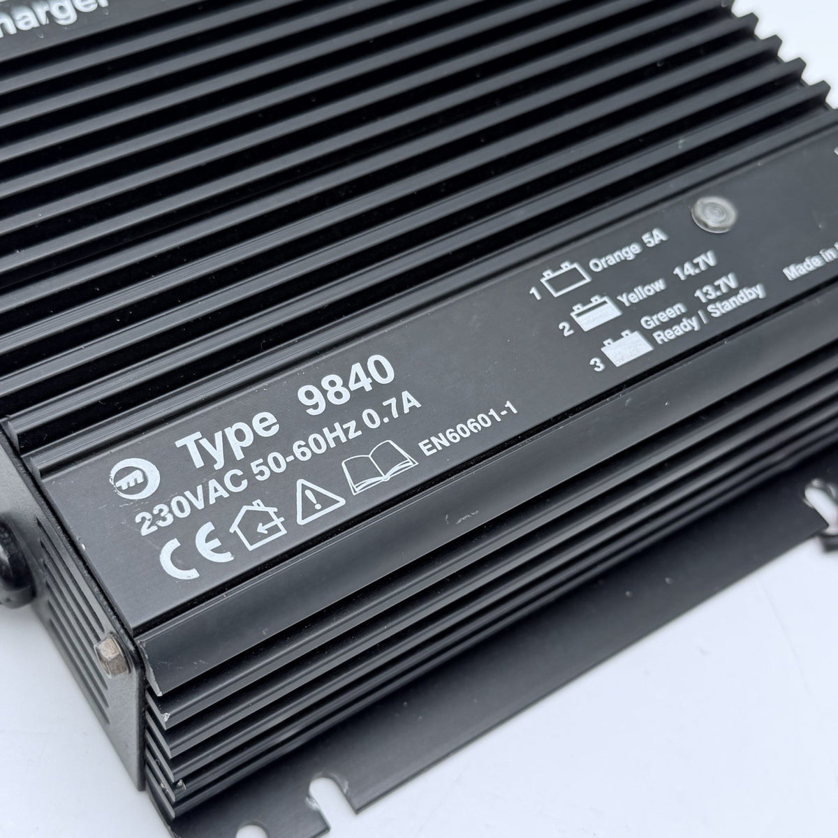 Mascot Type 9840 12V 5A 3-Step Battery Charger 230V AC Marine Boat2