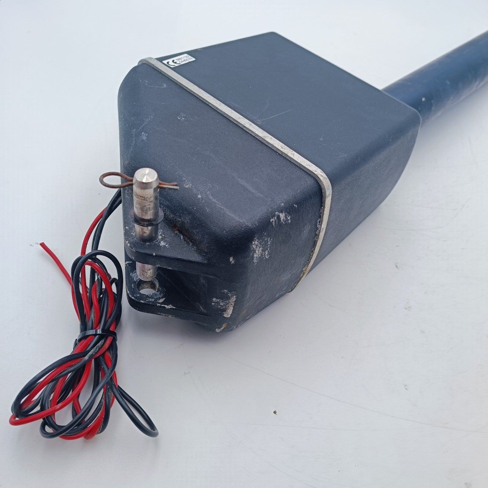 Raymarine Type 2 12 Volt Autopilot Long Shaft Linear Drive Up to 20,000kg X305