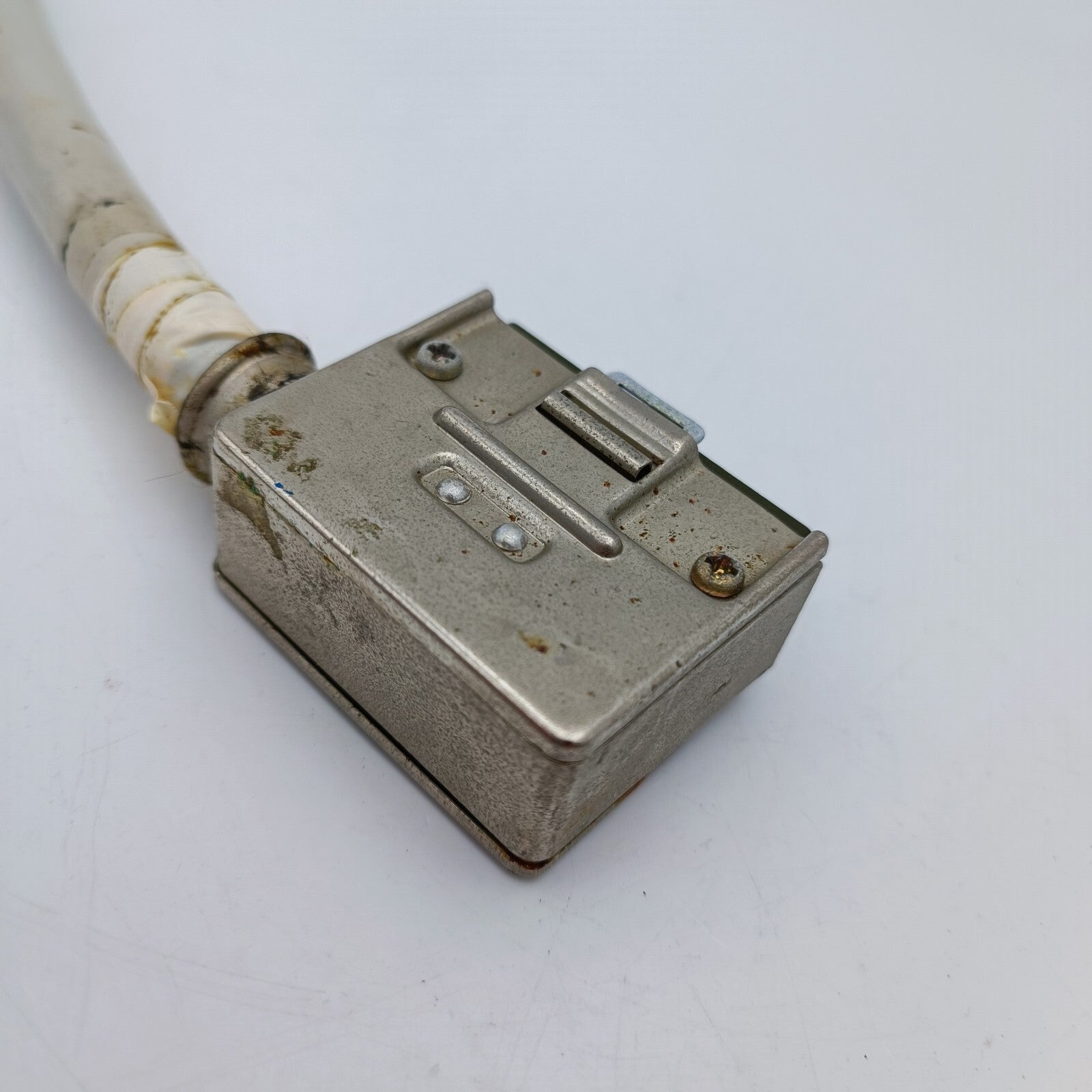 717941