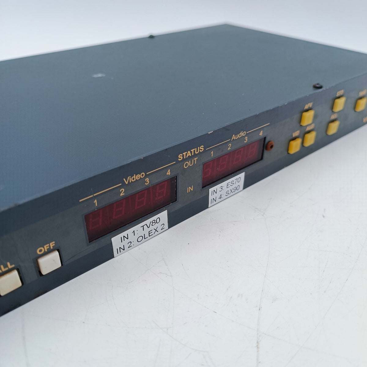 Kramer VP-4X4 4x4 VGA XGA Audio Matrix Switcher Video Routing Switch 220V3