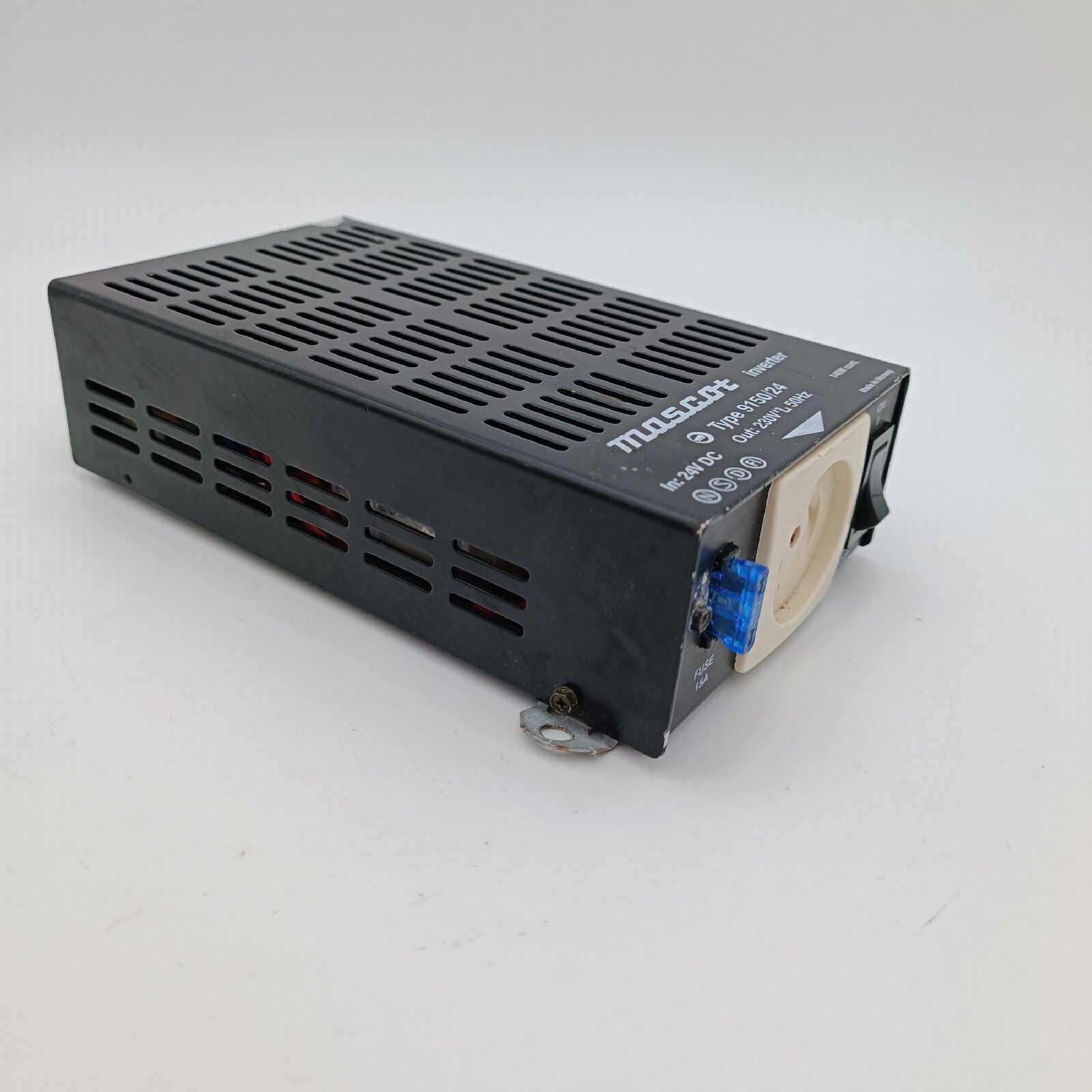 Mascot Inverter 9150 24V 140W In 24V Out 230V 9150/241