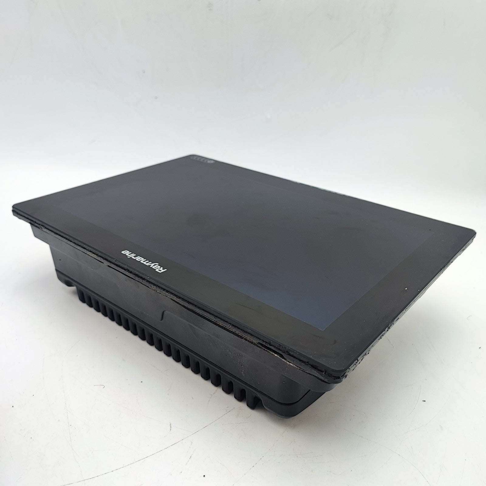 Raymarine E70368 Axiom 12 Marine 12” Multifunction Display Chartplotter Radar7