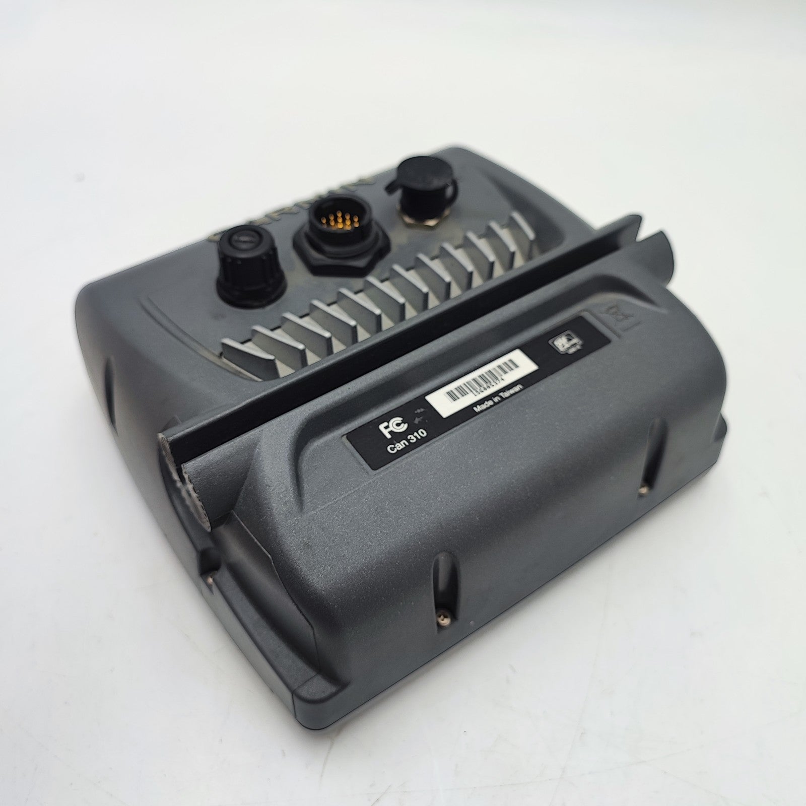 GARMIN GPSMAP 546s Color Chartplotter w/ Sun cover Mount NMEA0183 Bluechart5