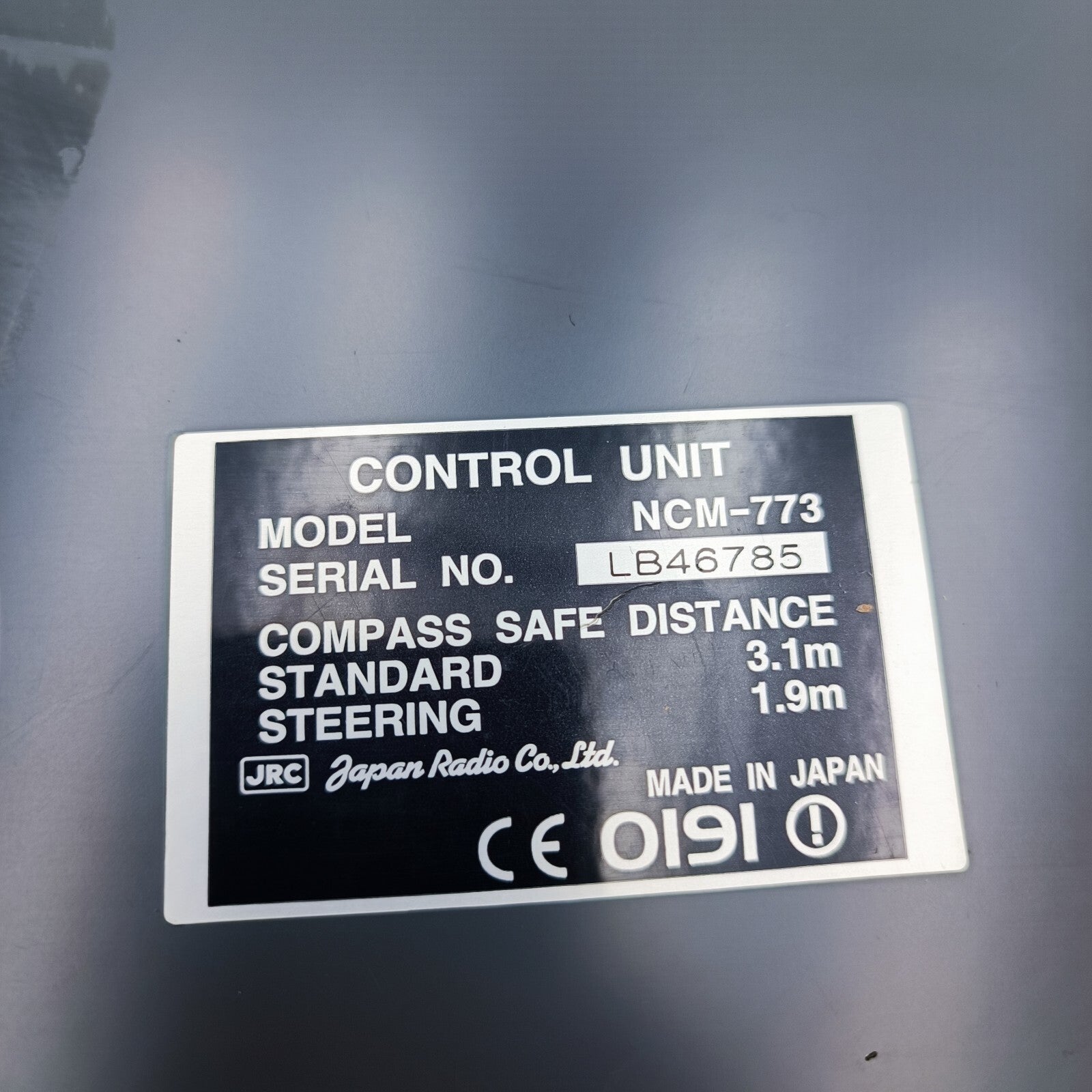 718810