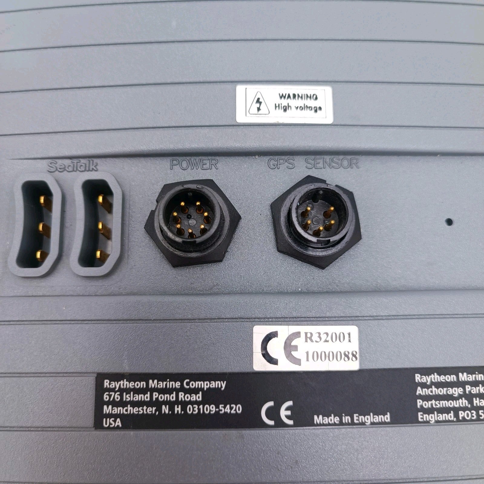 Raymarine Raytheon Raychart RC620 Plus 620  Navigator Chartplotter Radar R320015