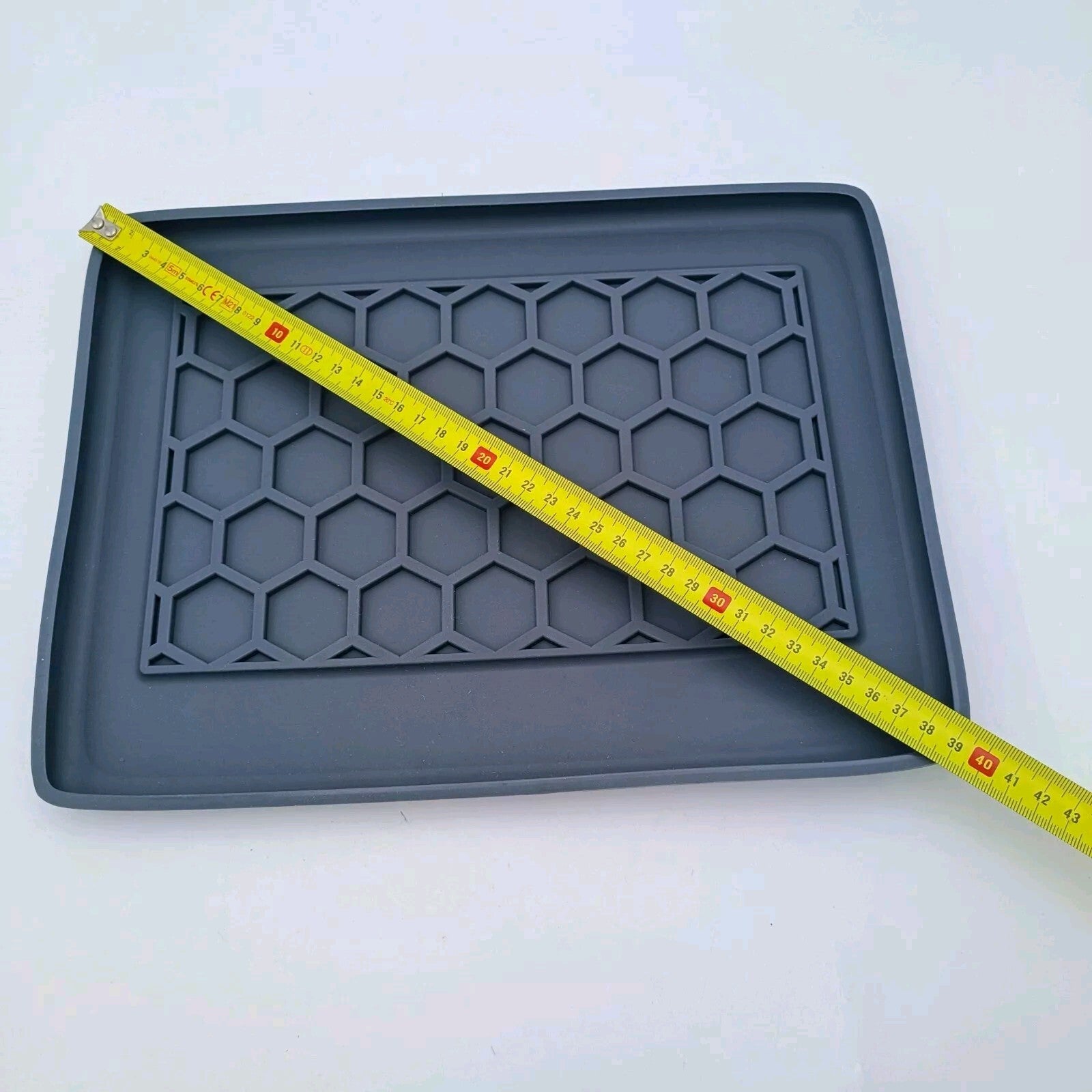 Raymarine a128 Sun Cover f/ 12″ Touchscreen Chartplotter MFD E70237 CHIRP Radar1