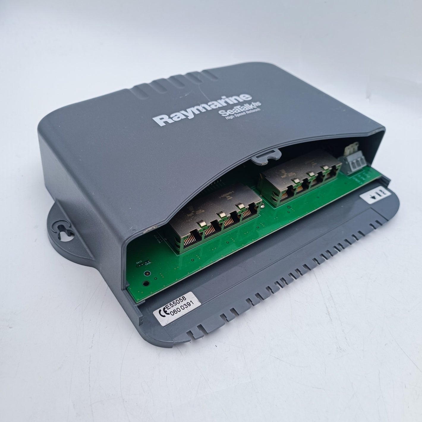 Raymarine E55058 SeaTalk HS Network Switch f/ Instrument System Autopilot Radar0