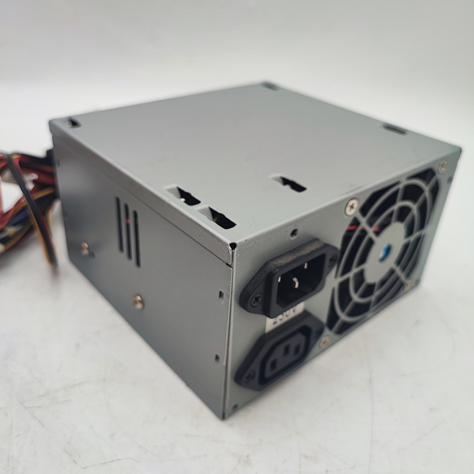 TE 300X Atx 2.03 300W Desktop Tower PC Power Supply 115230V 5