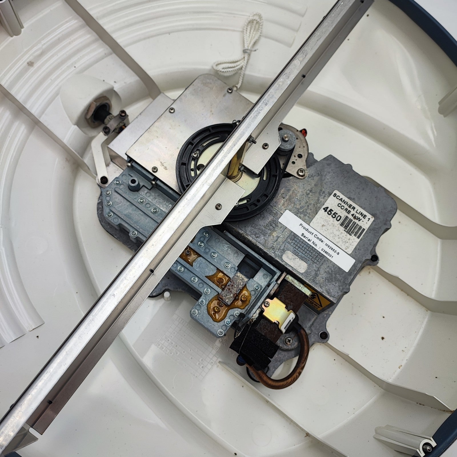 Raymarine Radar Dome Scanner M92652S 4kW Boat Marine Raytheon Navigation E12014