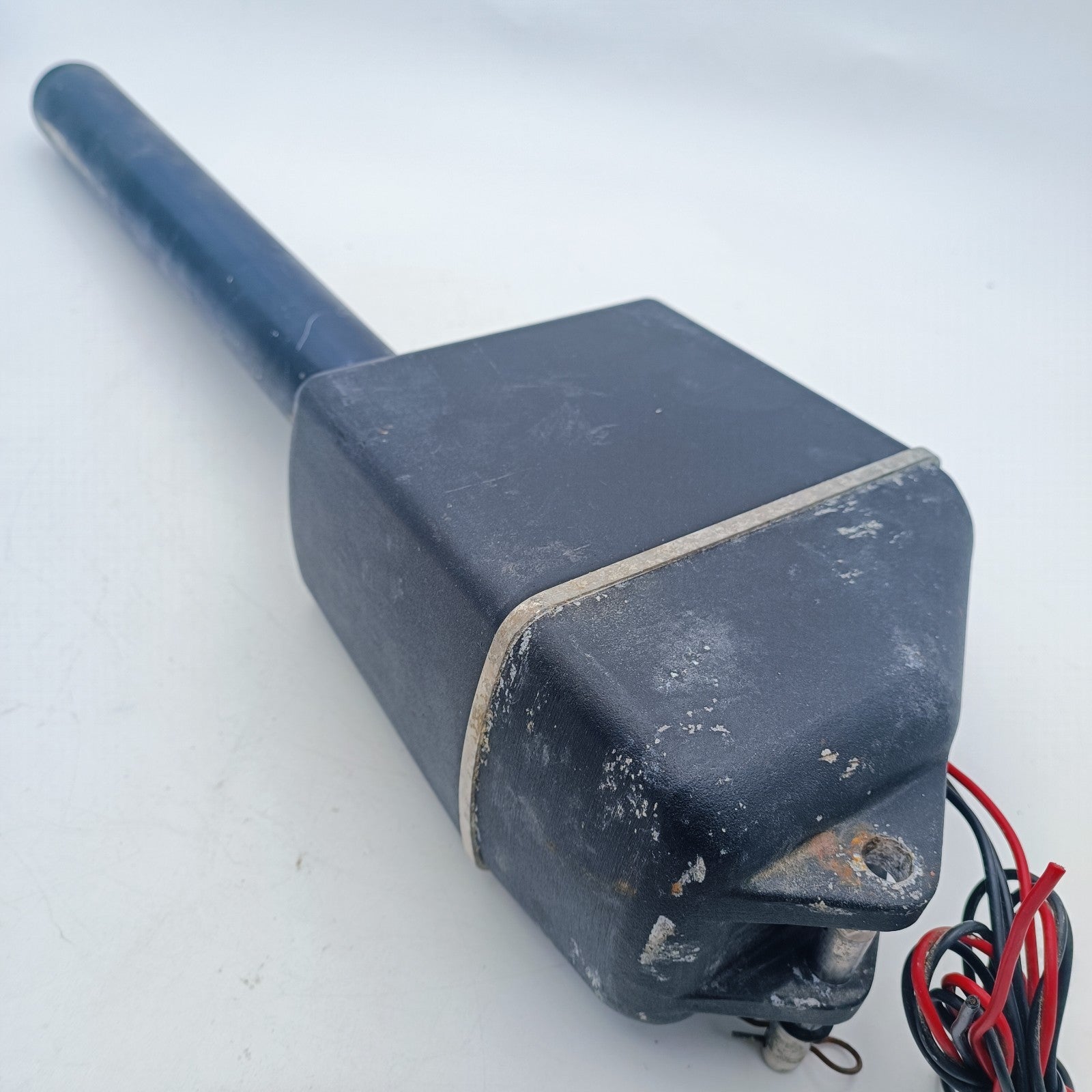 Raymarine Type 2 12 Volt Autopilot Long Shaft Linear Drive Up to 20,000kg X3010