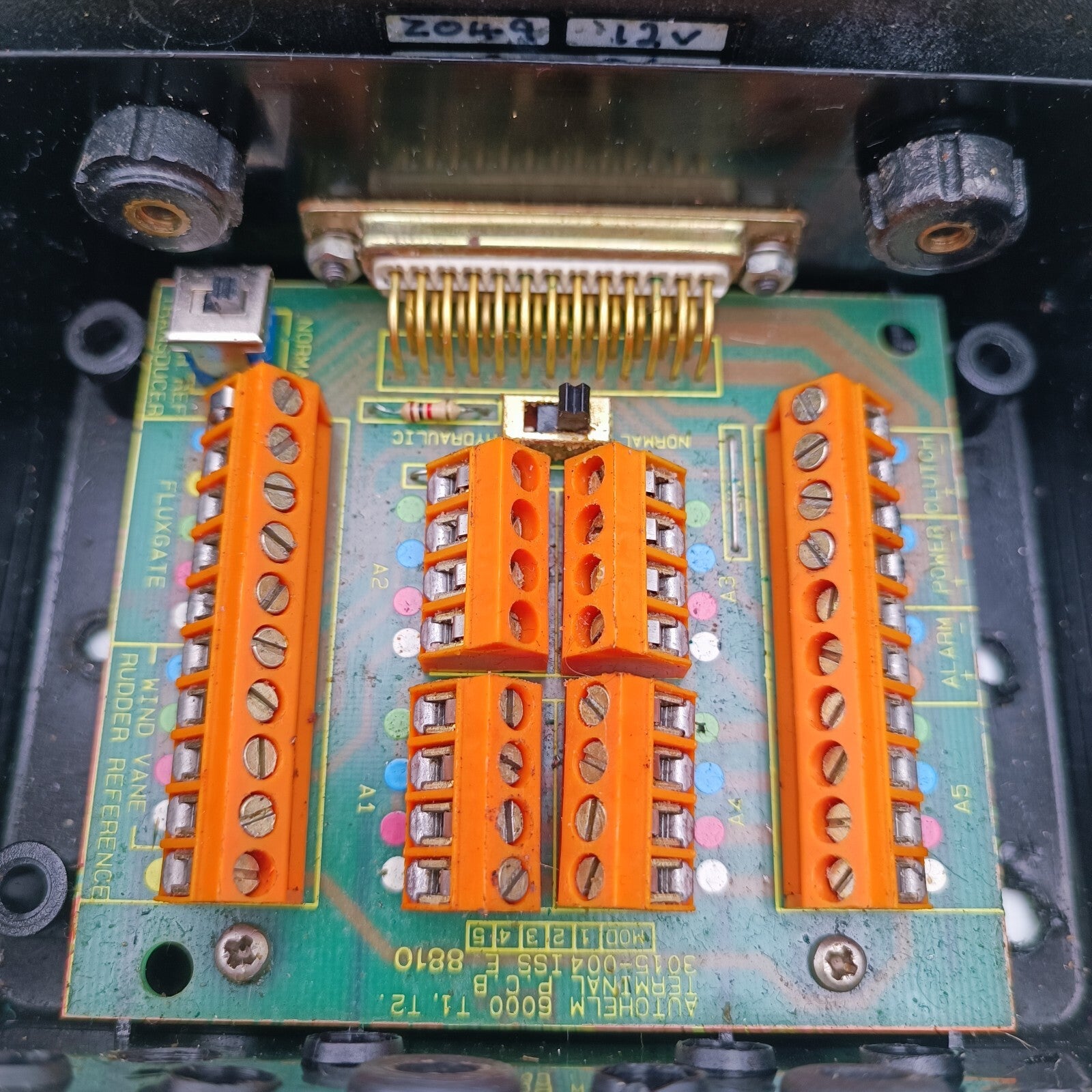 721911