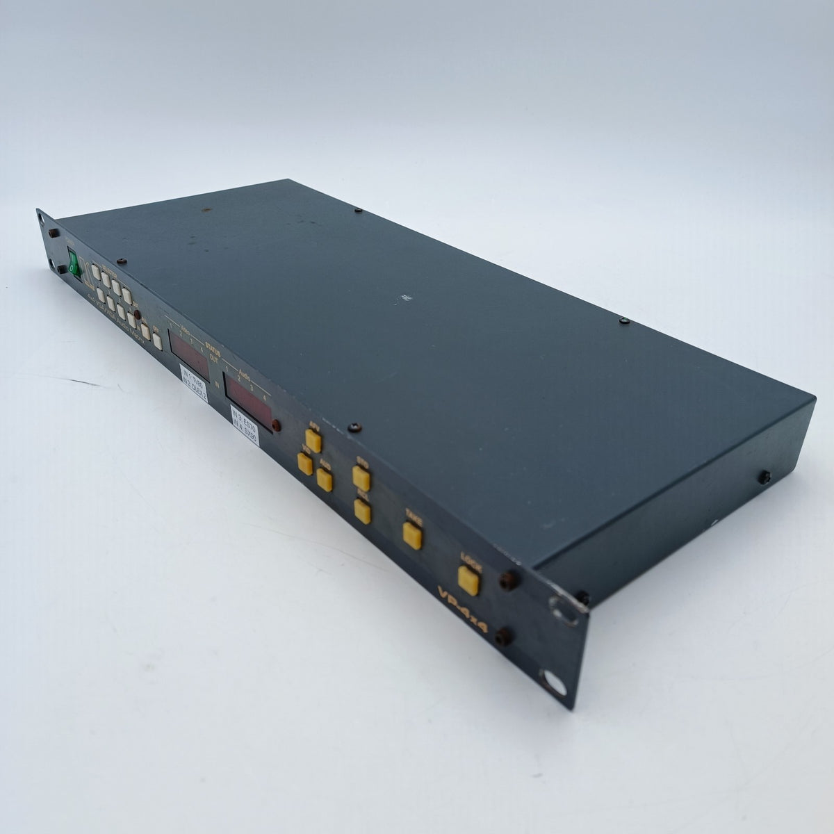 Kramer VP-4X4 4x4 VGA XGA Audio Matrix Switcher Video Routing Switch 220V6