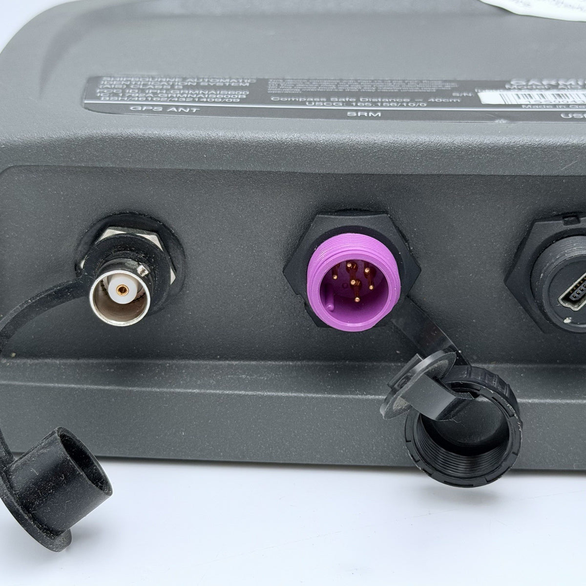 Garmin AIS 600 Automatic Identification System Transceiver AIS600 Sender Receiv4