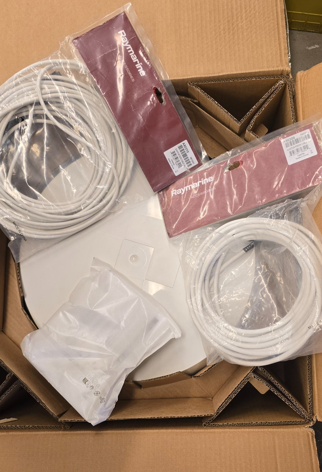 Raymarine Quantum Q24C Radome w/ Wi-Fi & Ethernet 10M Power Cable E70210 Q24 C4