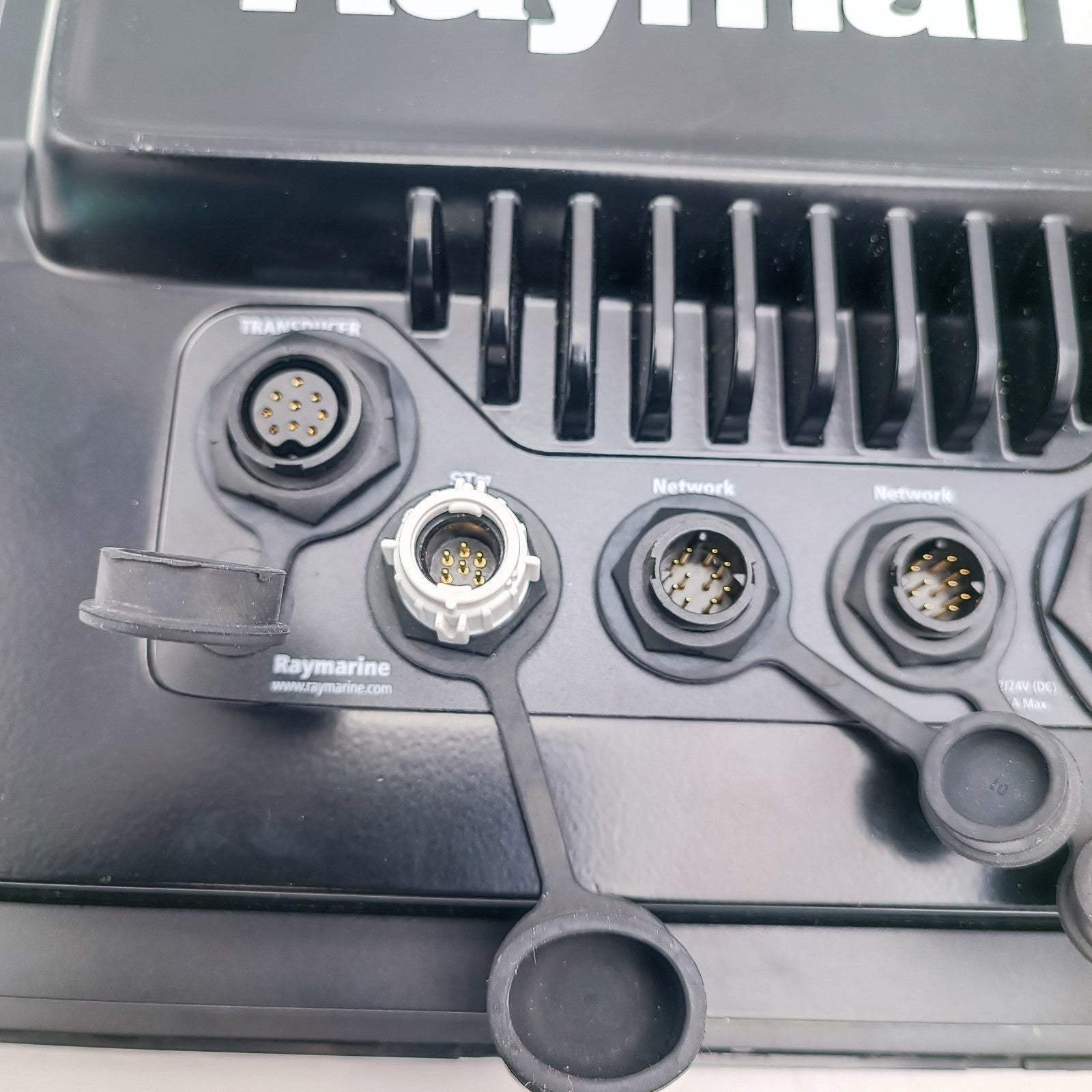 Raymarine a128 Touchscreen Chartplotter 12″ MFD E70237 CHIRP Radar Sounder 6