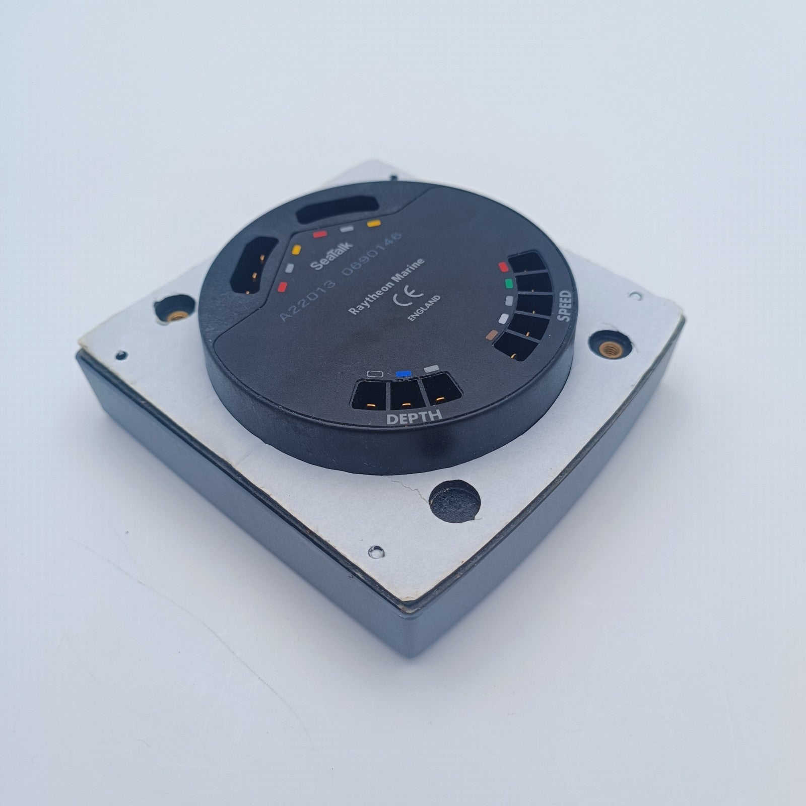 Raytheon Raymarine ST60 TRIDATA Autohelm Series Instrument Display A22013 Depth5