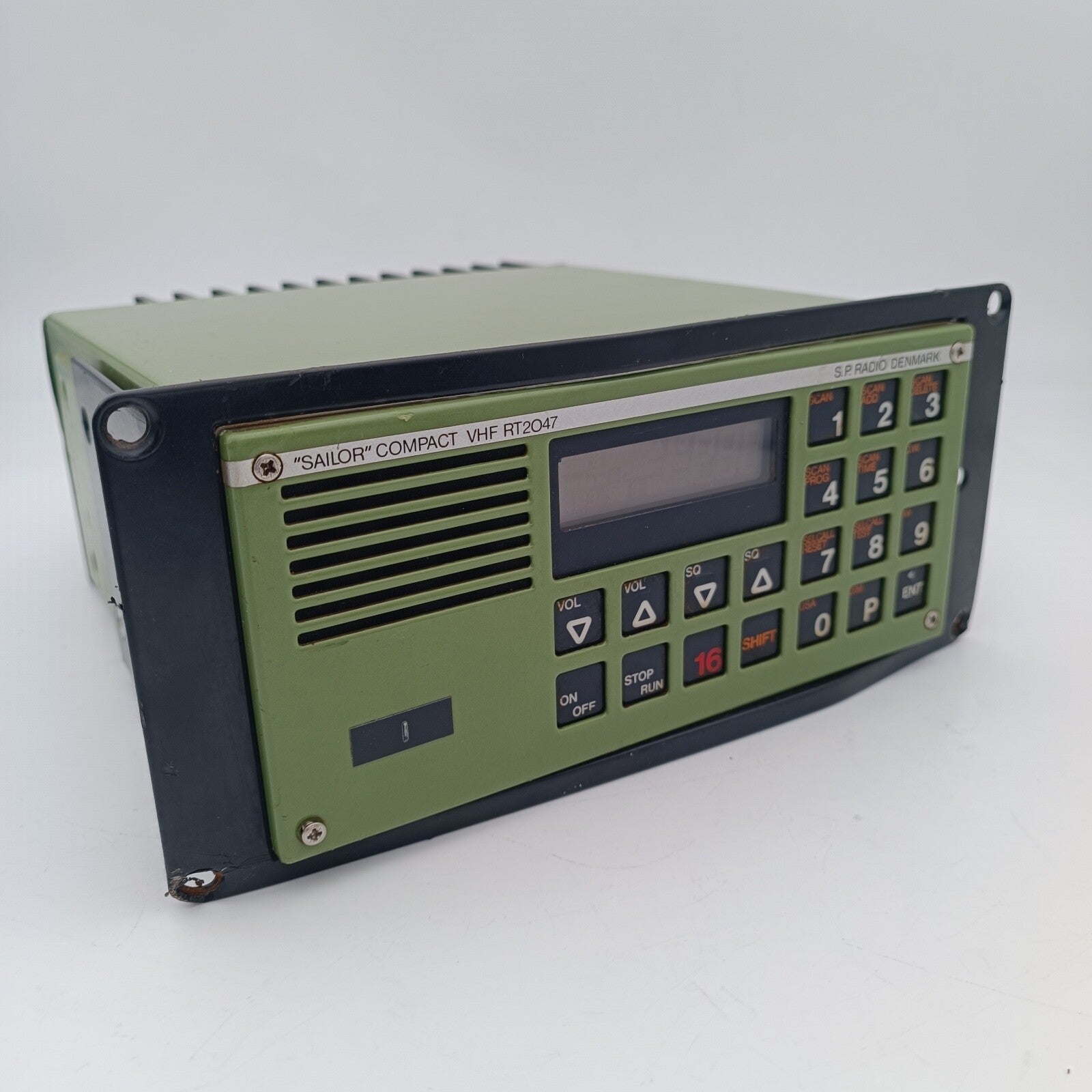 SAILOR RT2047/D RT2047 DSC Compact Marine VHF Radio Transceiver7