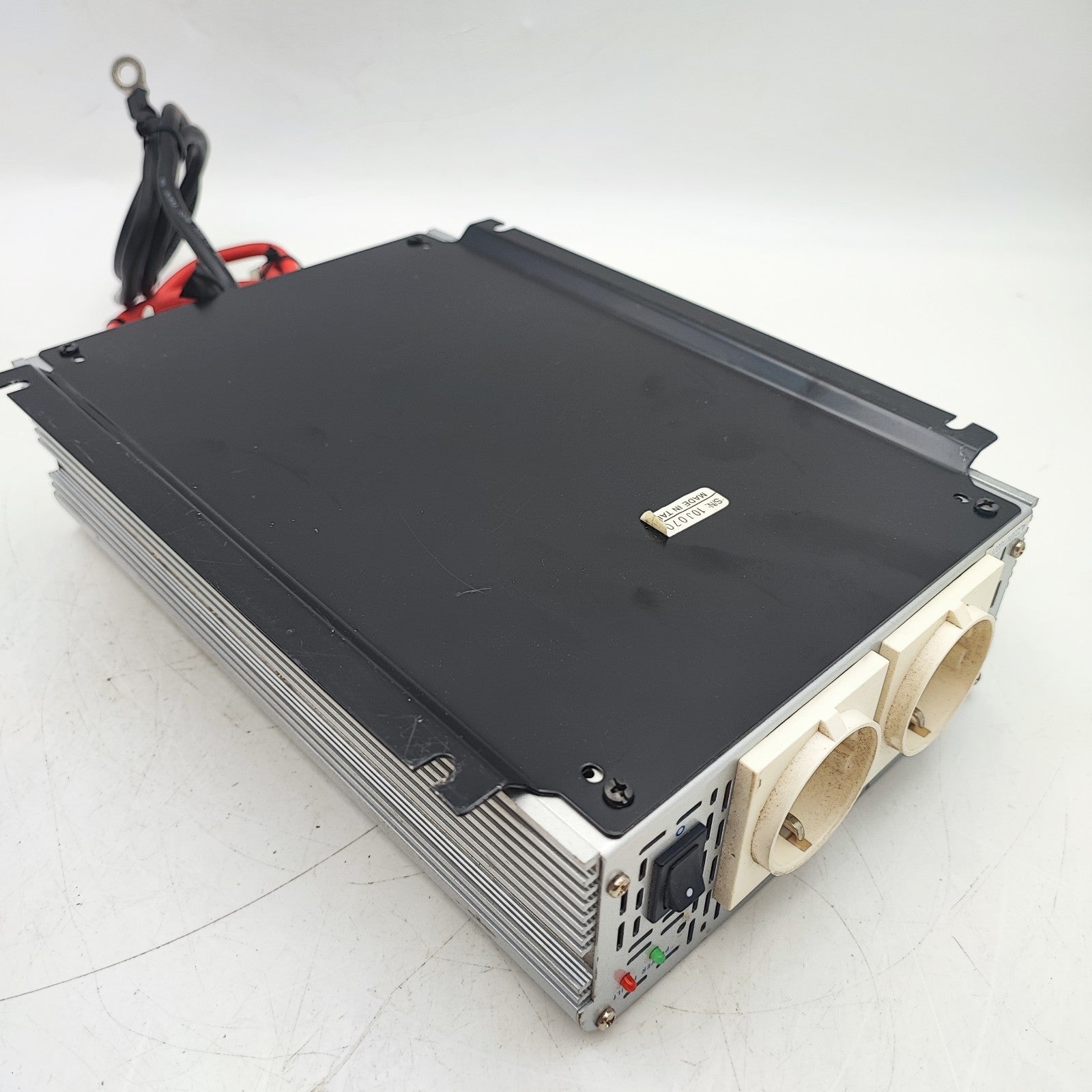 Genius Power G121000 Power Inverter Compact and Portable Marine Boat 1000W 24011