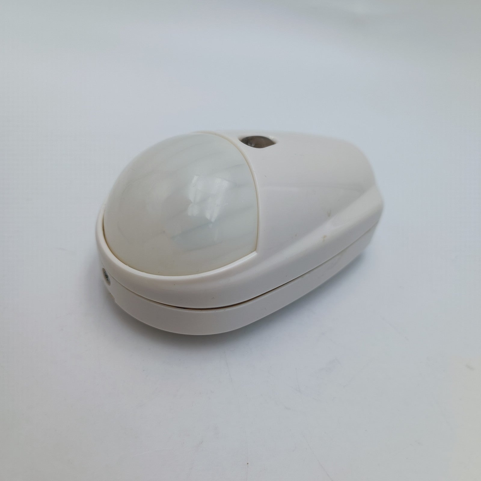 MC-335 DMT PIR Intrusion Detector Motion Sensor 12V – Boxed w/ Manual  Mount2