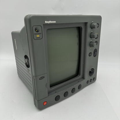 Raymarine R80 R80RC M92673 Raytheon 10 CRT Pathfinder Radar Chartplotter Display0