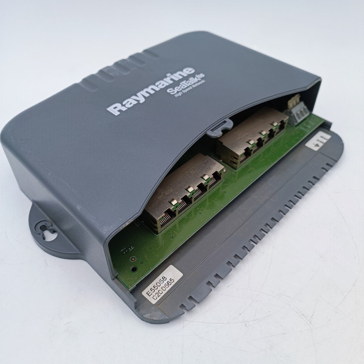 Raymarine E55058 SeaTalk HS Network Switch f/ Instrument System Autopilot Radar1