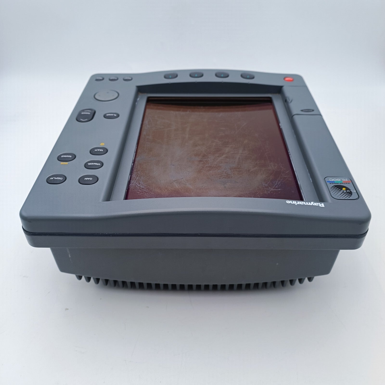 720025