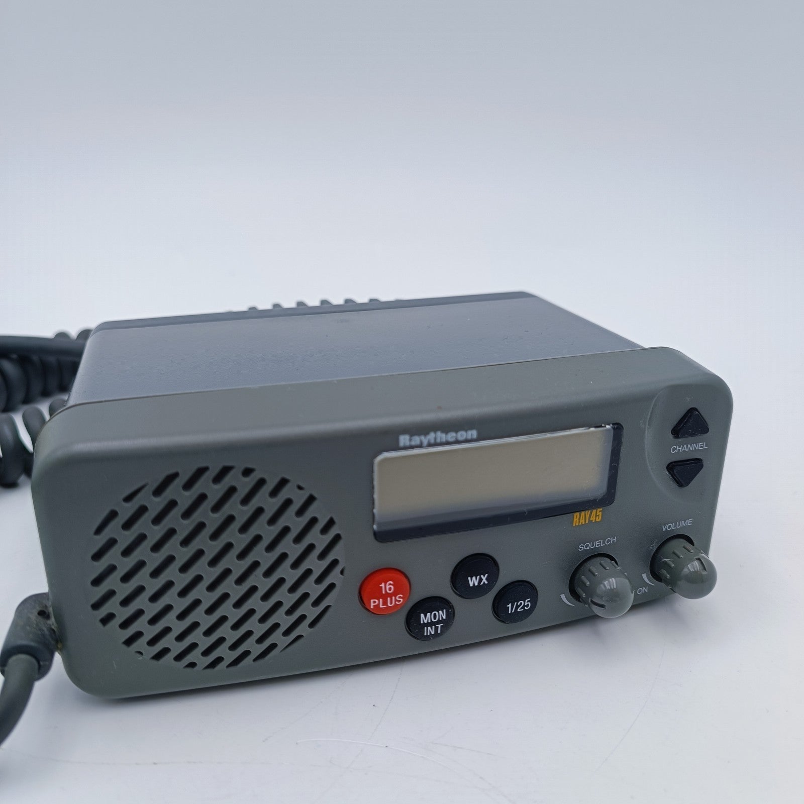 Raytheon Ray 45 RAY45 Marine VHF Radio 1/25W Transceiver w/ Hand Microphone1