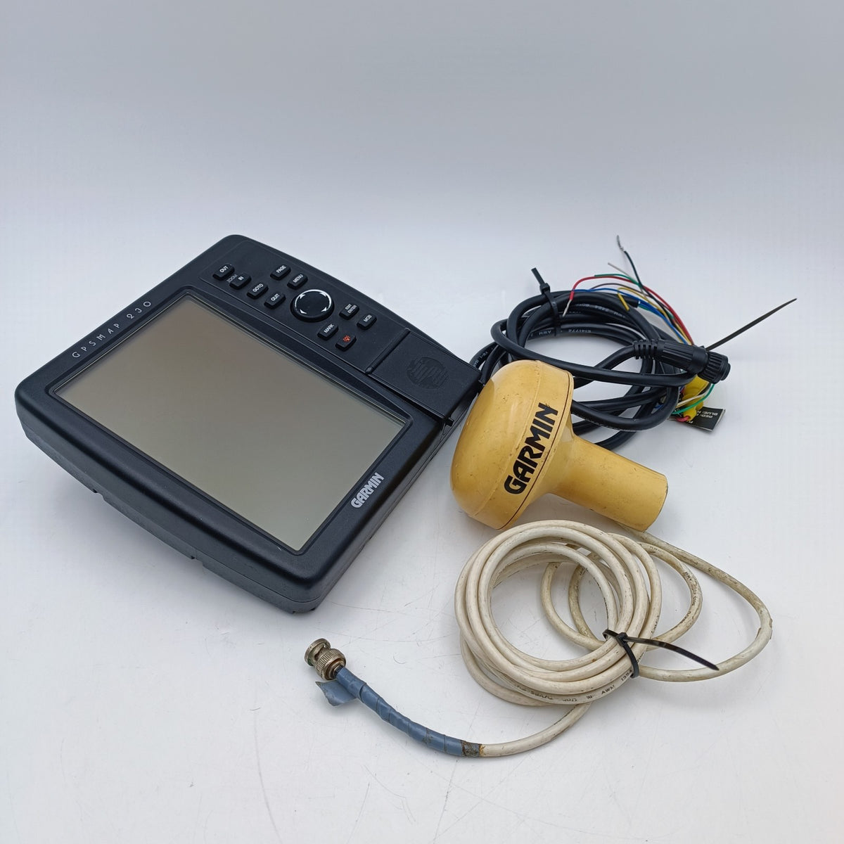 Garmin GPSMAP 230 Marine GPS Chartplotter Navigation Display w/ GPS Antenna21