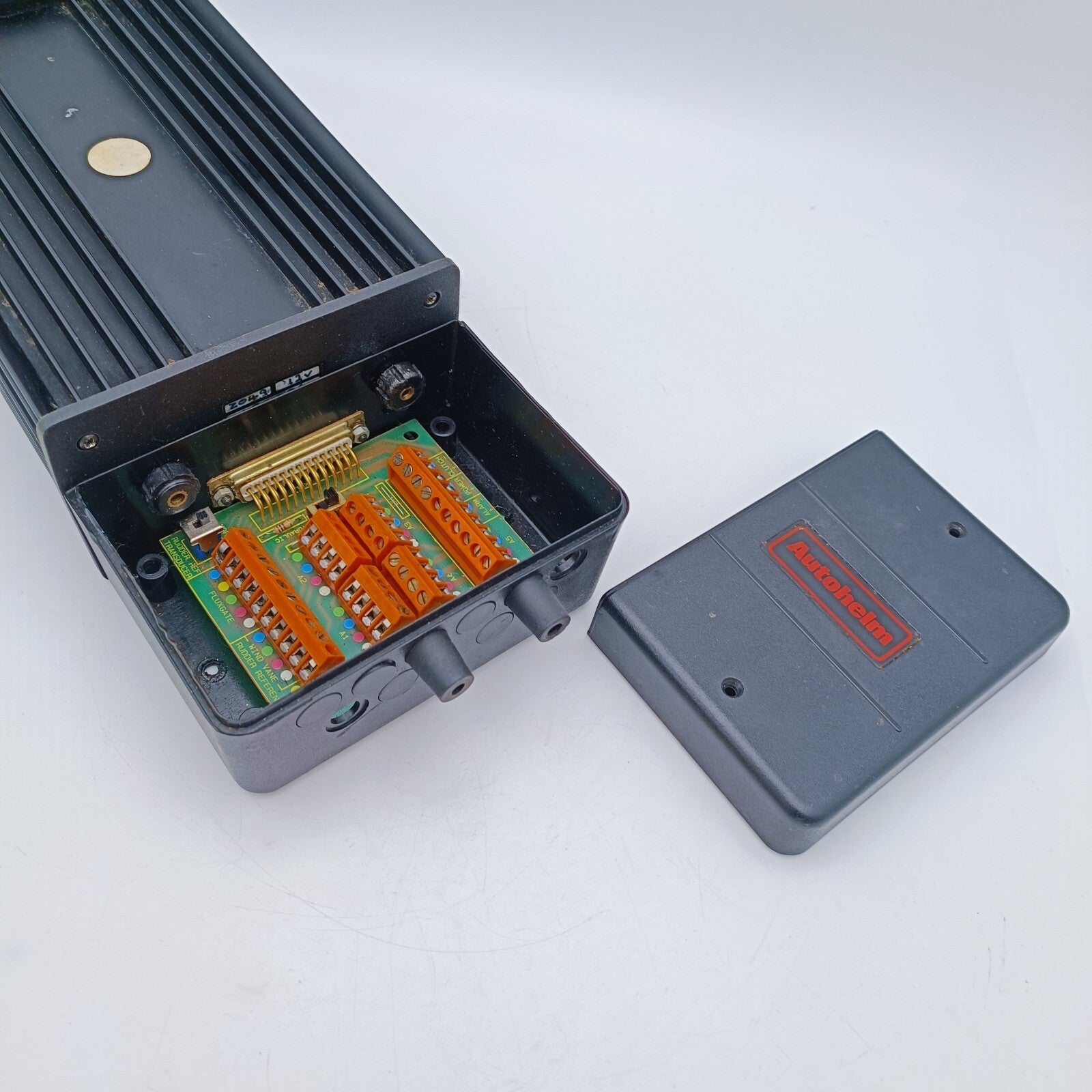 721911