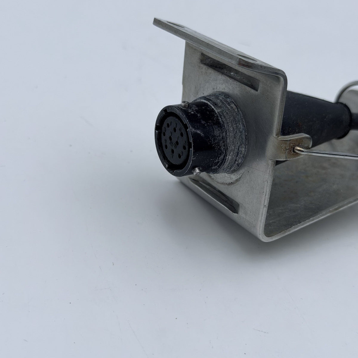 B&G Wind Transducer Mast Head Cable Sensor Vane 218 Brookes & Gatehouse1