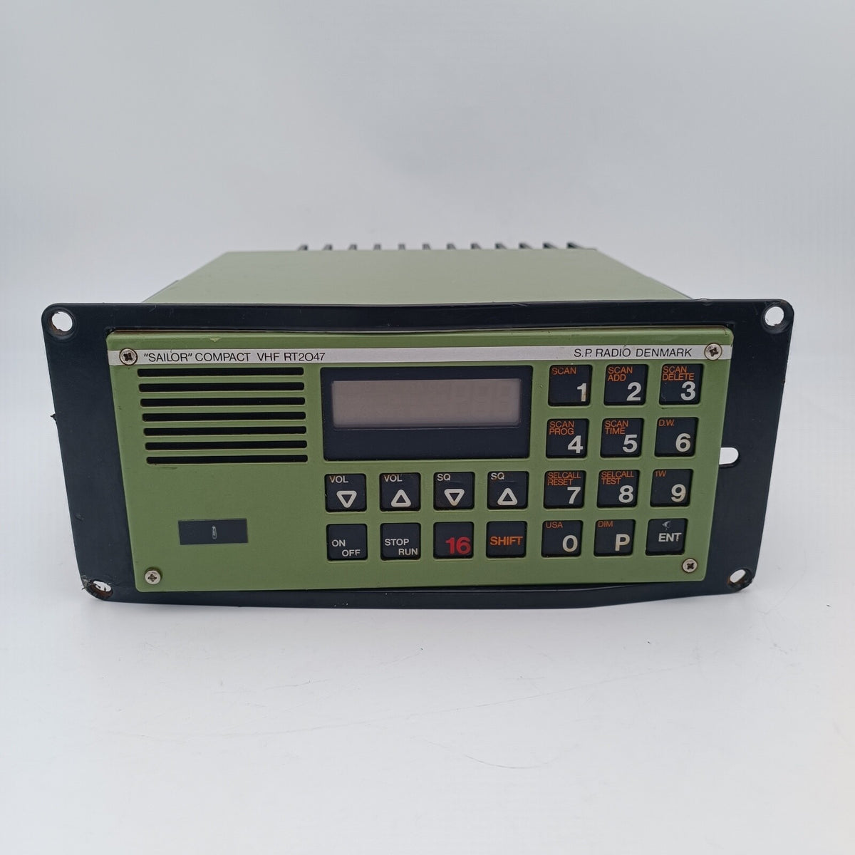 SAILOR RT2047/D RT2047 DSC Compact Marine VHF Radio Transceiver1