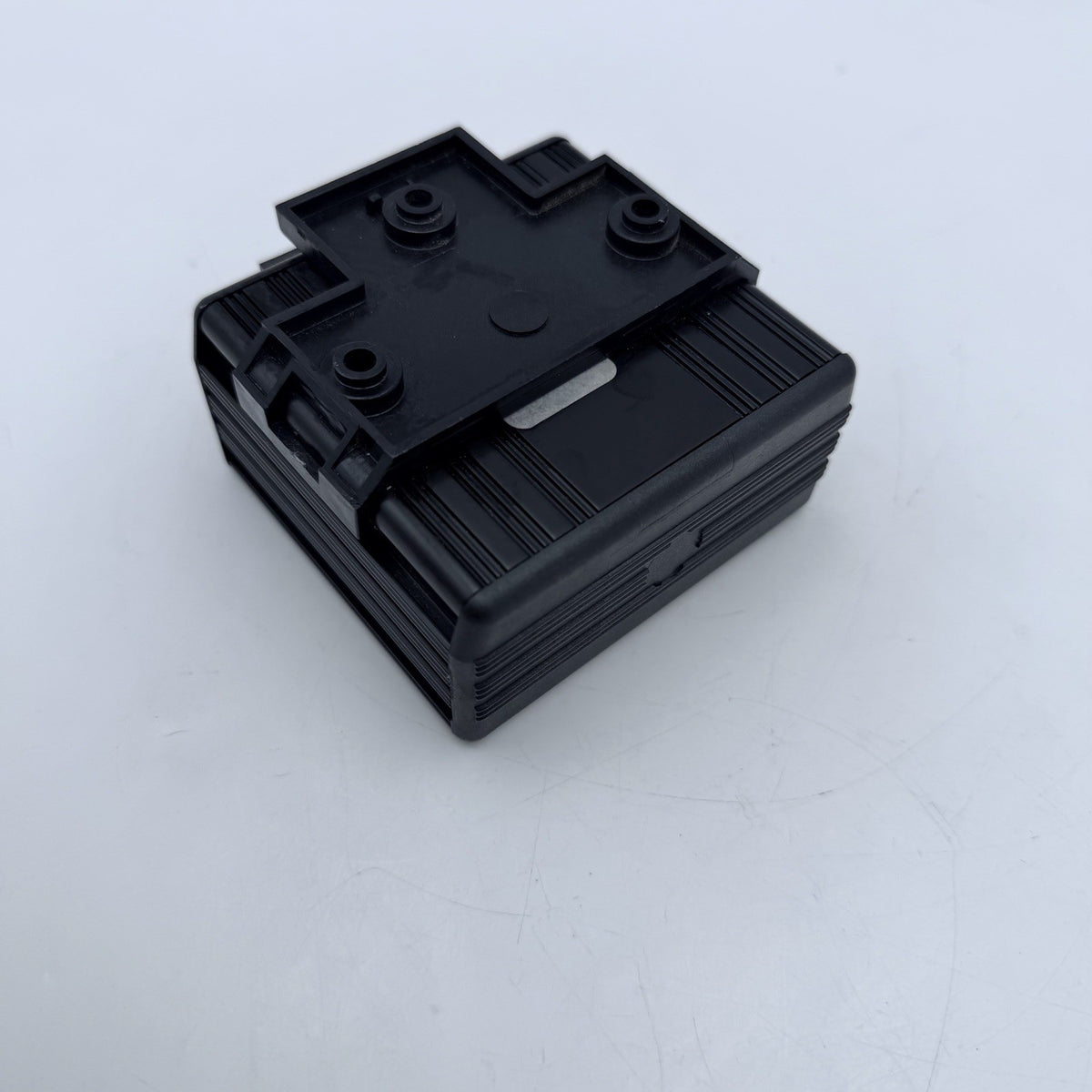 Alfatronix PV6s 17-32VDC to 13.6VDC Converter-6A / 10A Isolated Input to Output7