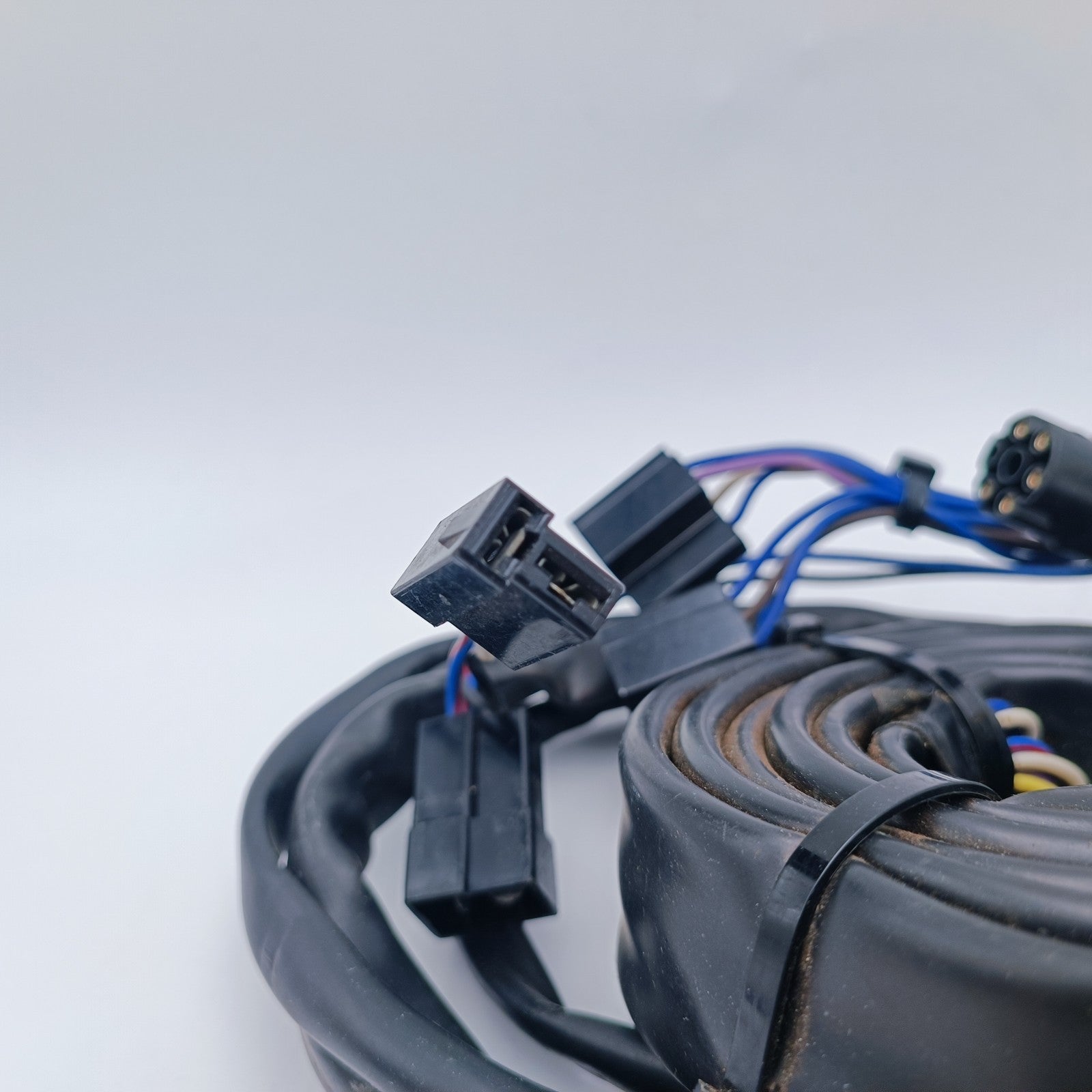 Johnson Evinrude Outboard Marine Engine Control Instrument Wiring Harness 3568215