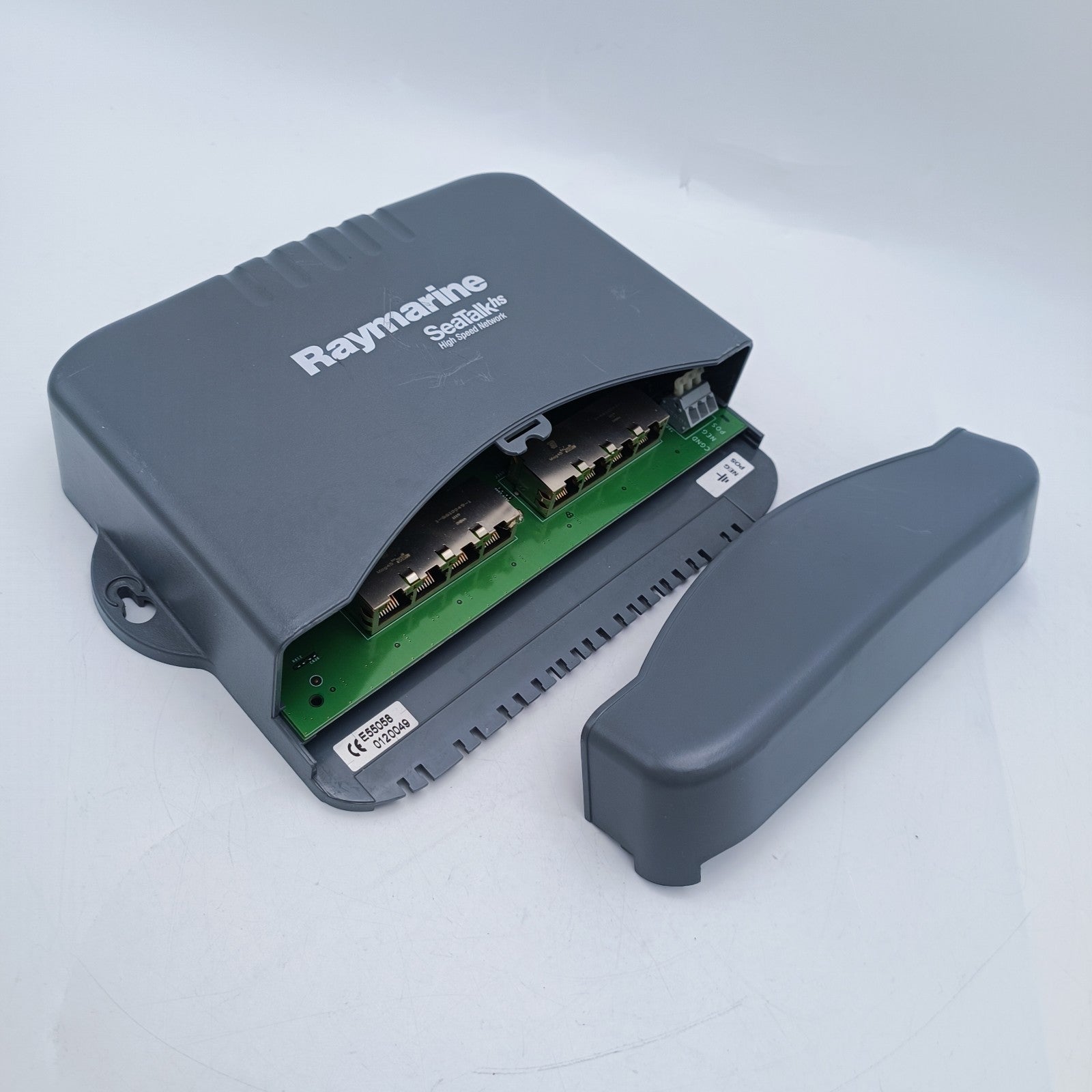 Raymarine E55058 SeaTalk HS Network Switch f/ Instrument System Autopilot Radar0