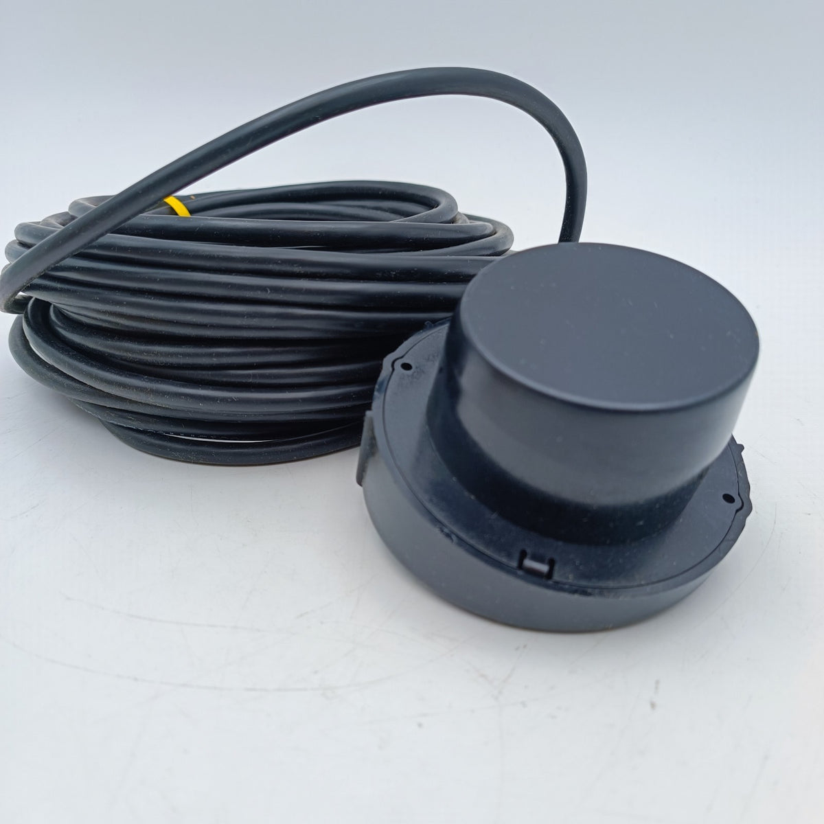AIRMAR P79 200kHz 000-13942-001 In-Hull Transducer f/ Lowrance Simrad Furuno3