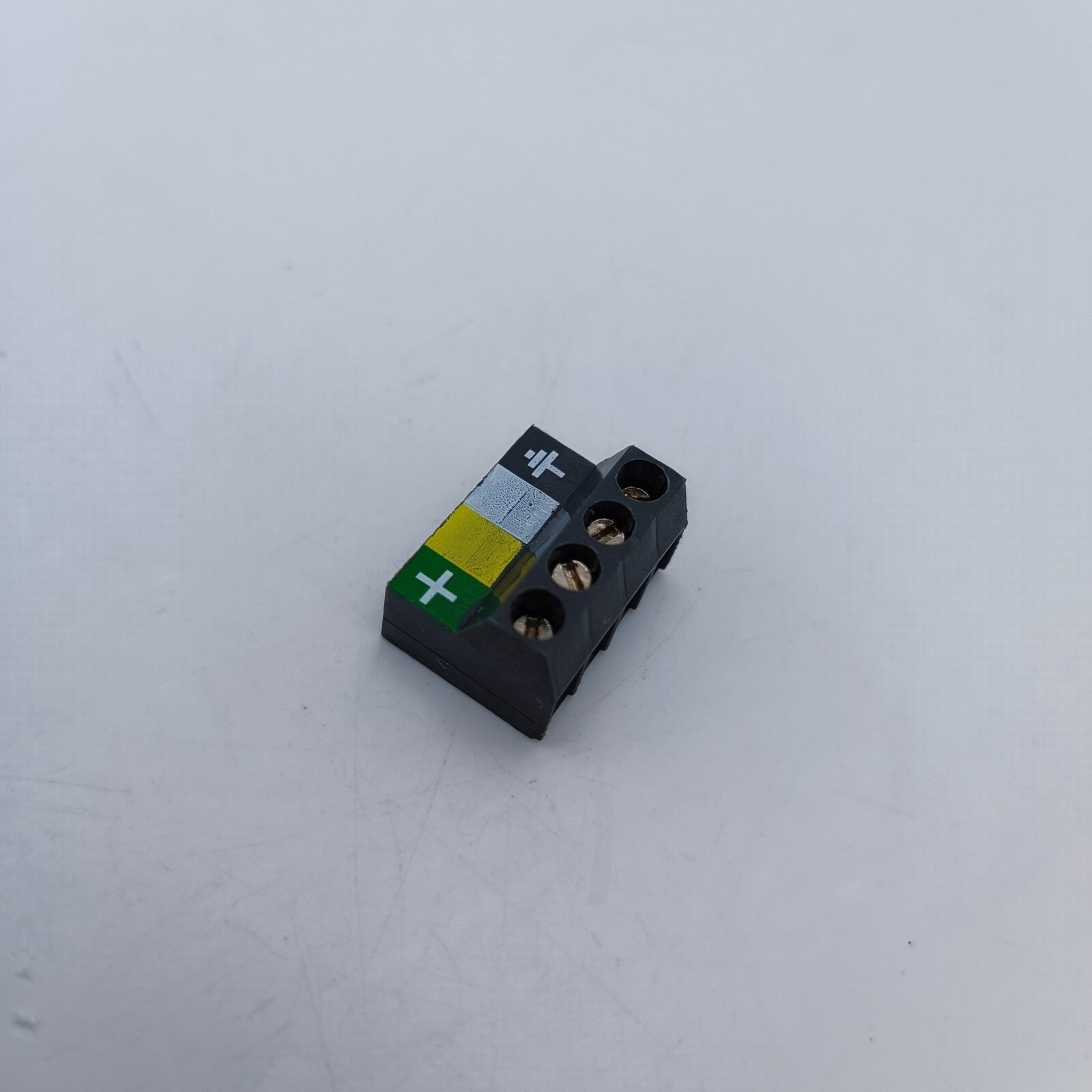 734874