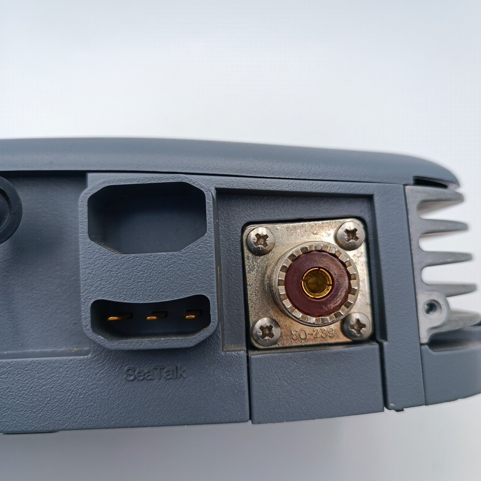 RAYMARINE RAY240E RAY240 Marine VHF Radio Control Unit RAY 240 R49131 E420025